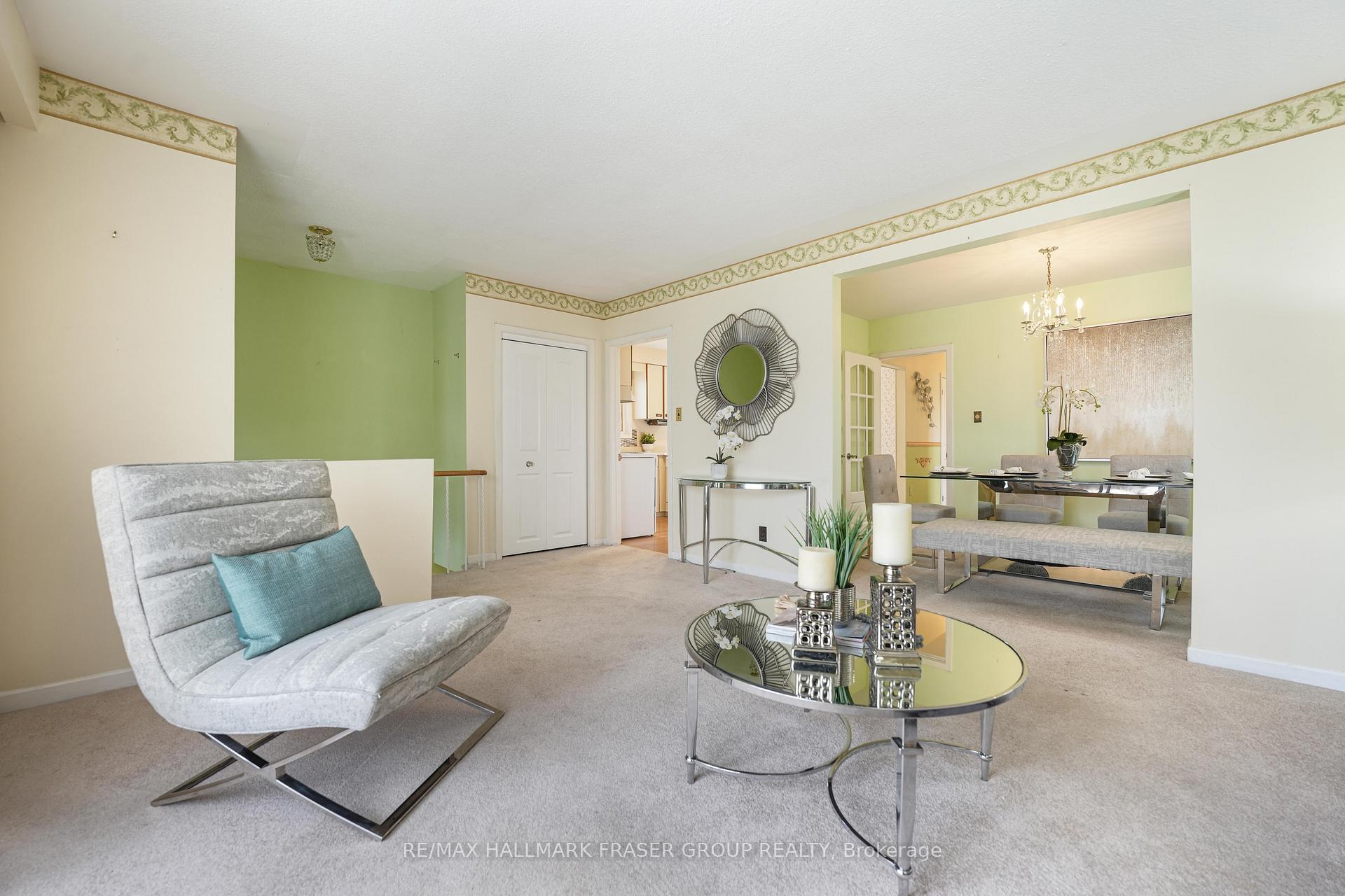 Photo 5 of 1014 Walton Boulevard, Whitby, Williamsburg — HOMEH