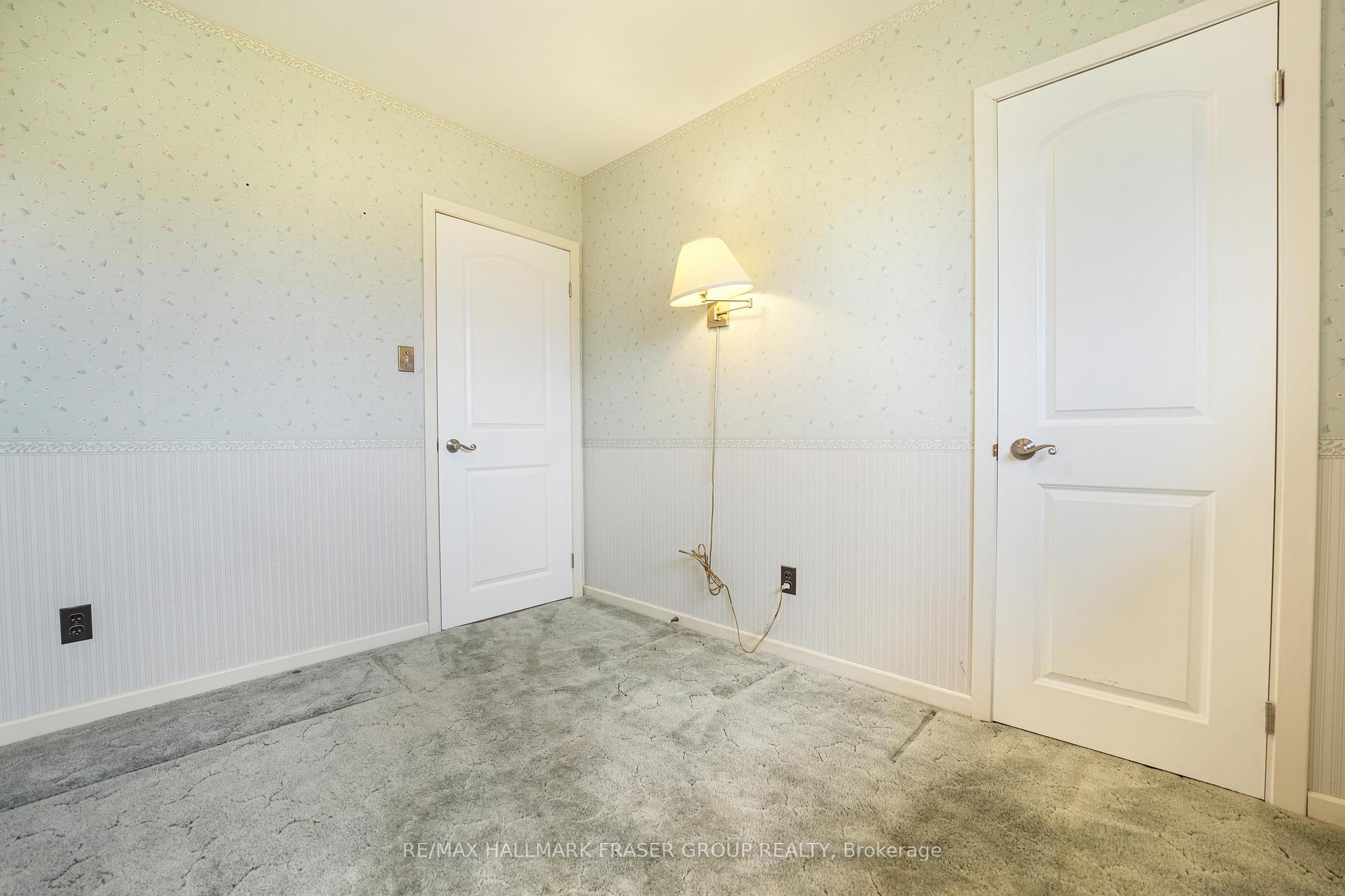 Photo 16 of 1014 Walton Boulevard, Whitby, Williamsburg — HOMEH