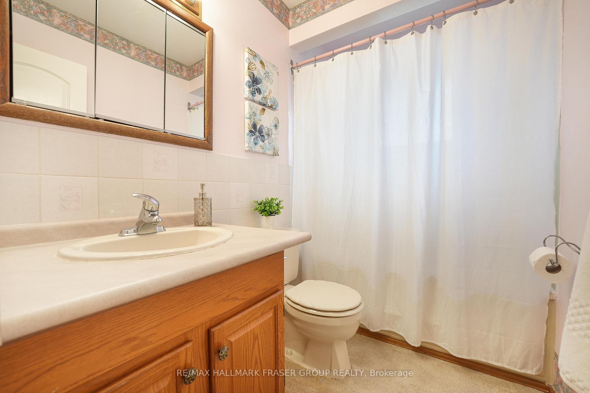 Photo 21 of 1014 Walton Boulevard, Whitby, Williamsburg — HOMEH