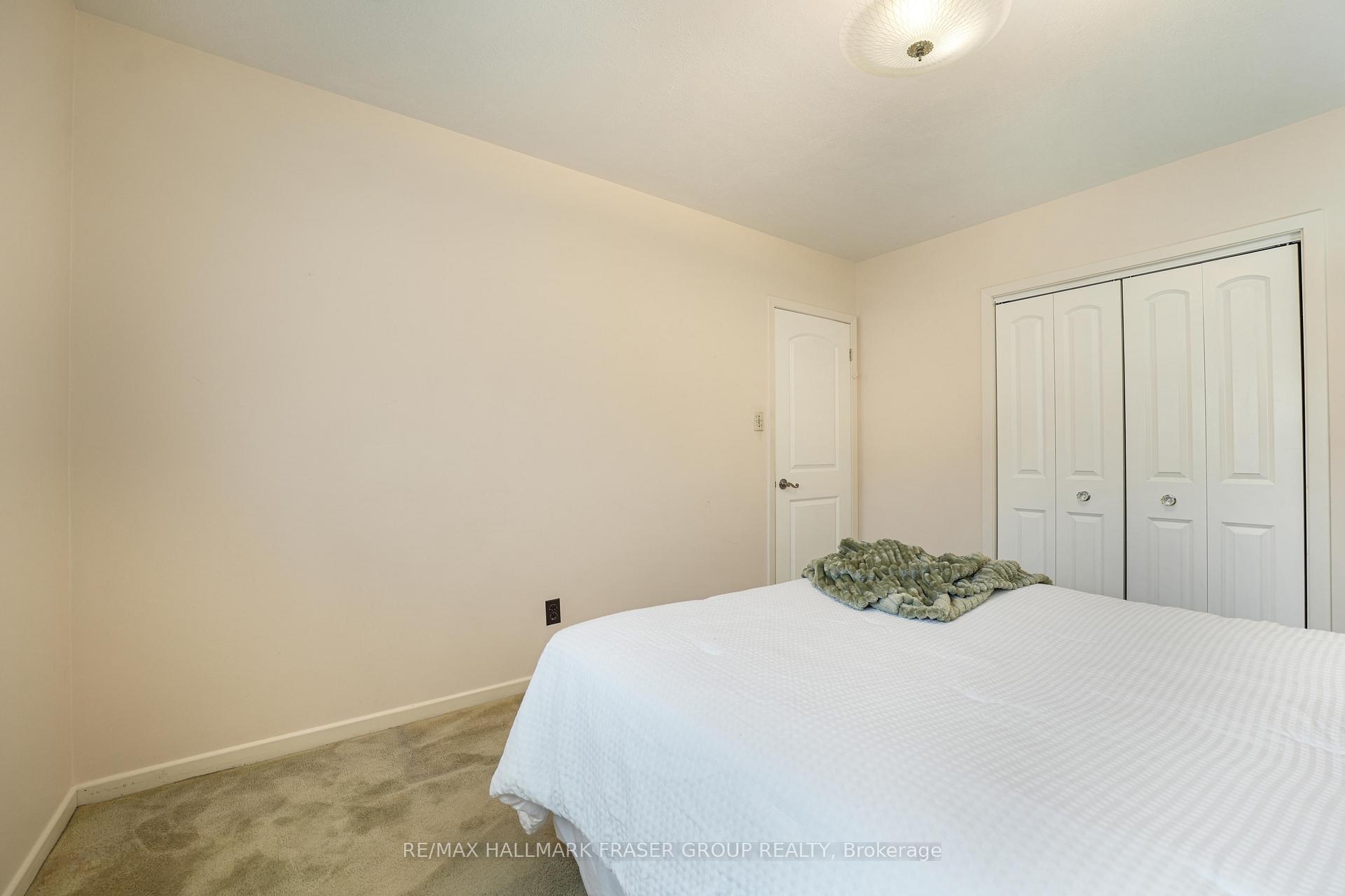 Photo 24 of 1014 Walton Boulevard, Whitby, Williamsburg — HOMEH