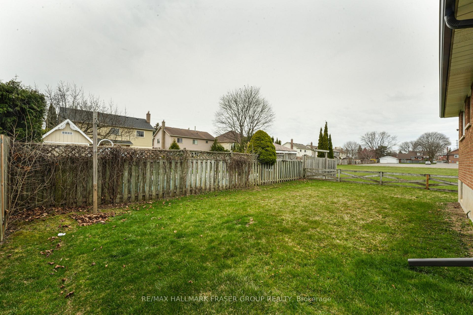 Photo 34 of 1014 Walton Boulevard, Whitby, Williamsburg — HOMEH