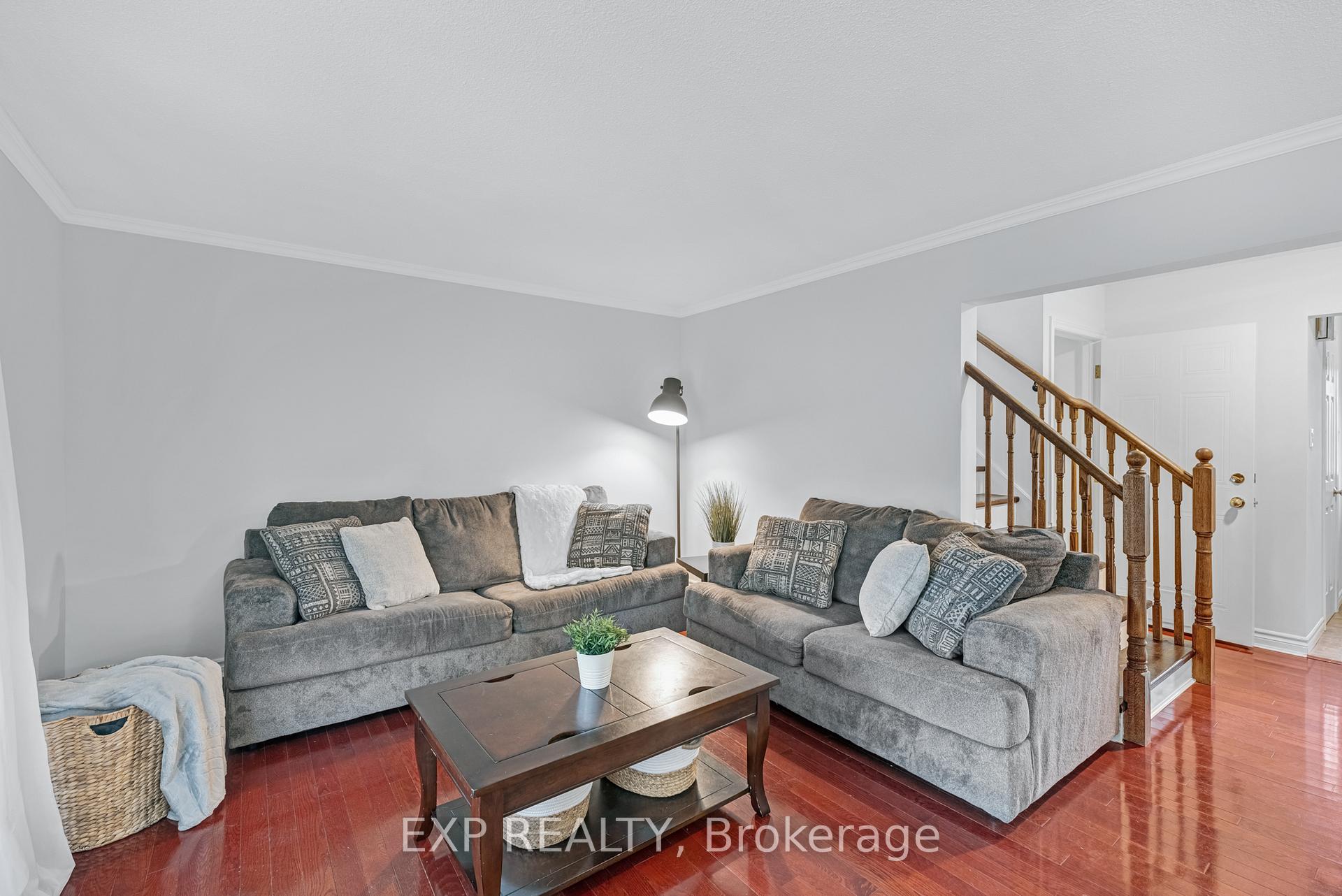 Photo 6 of 750 Cobblers Court, Pickering, Amberlea — HOMEH