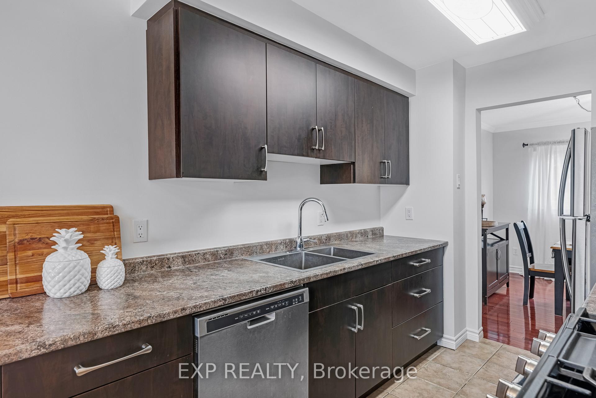 Photo 11 of 750 Cobblers Court, Pickering, Amberlea — HOMEH