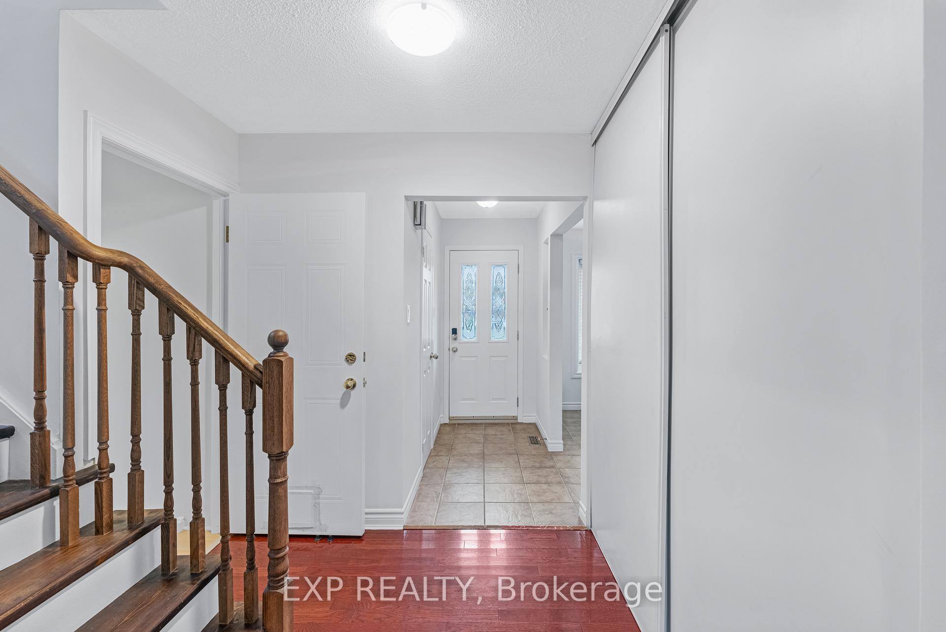 Photo 15 of 750 Cobblers Court, Pickering, Amberlea — HOMEH