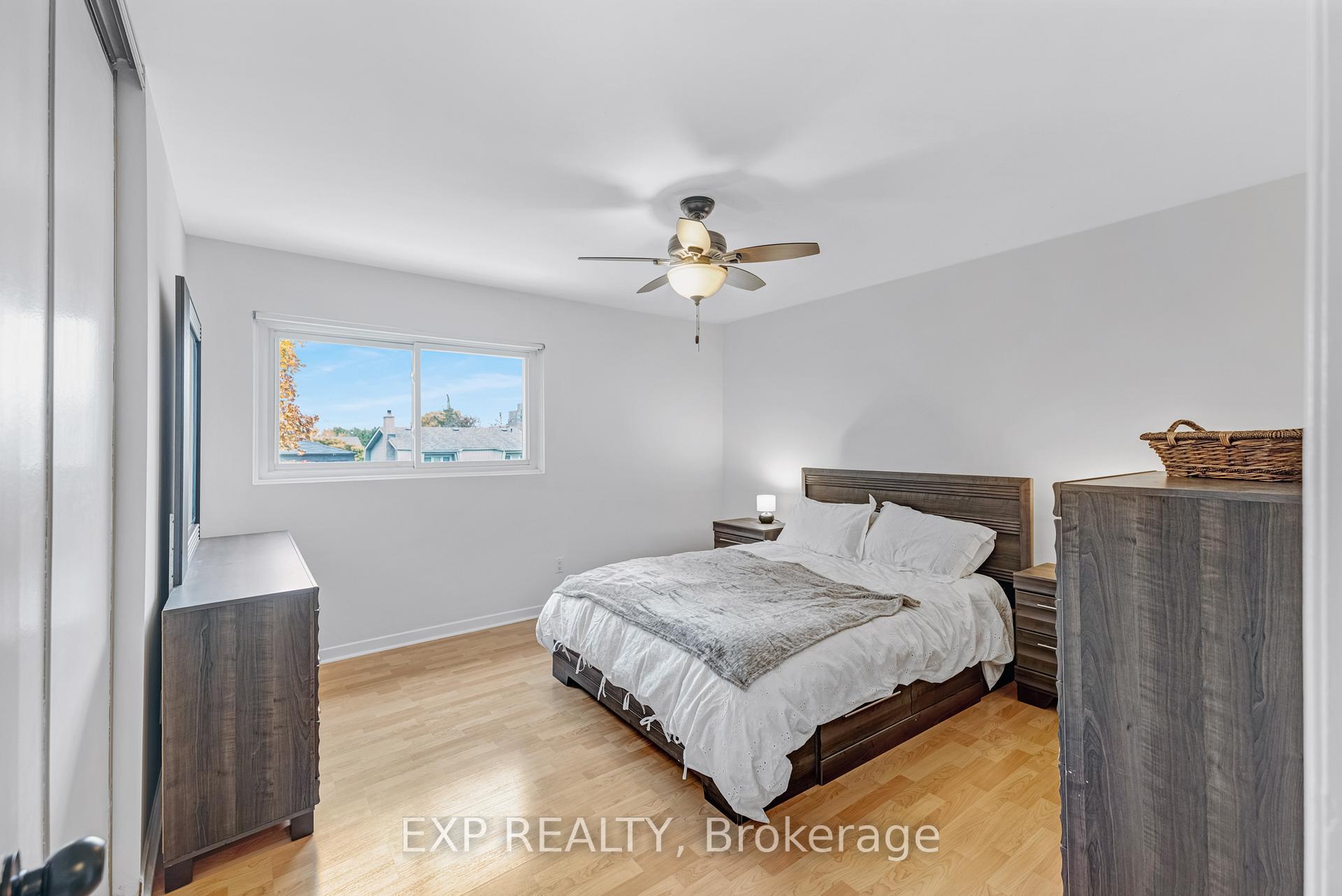 Photo 19 of 750 Cobblers Court, Pickering, Amberlea — HOMEH