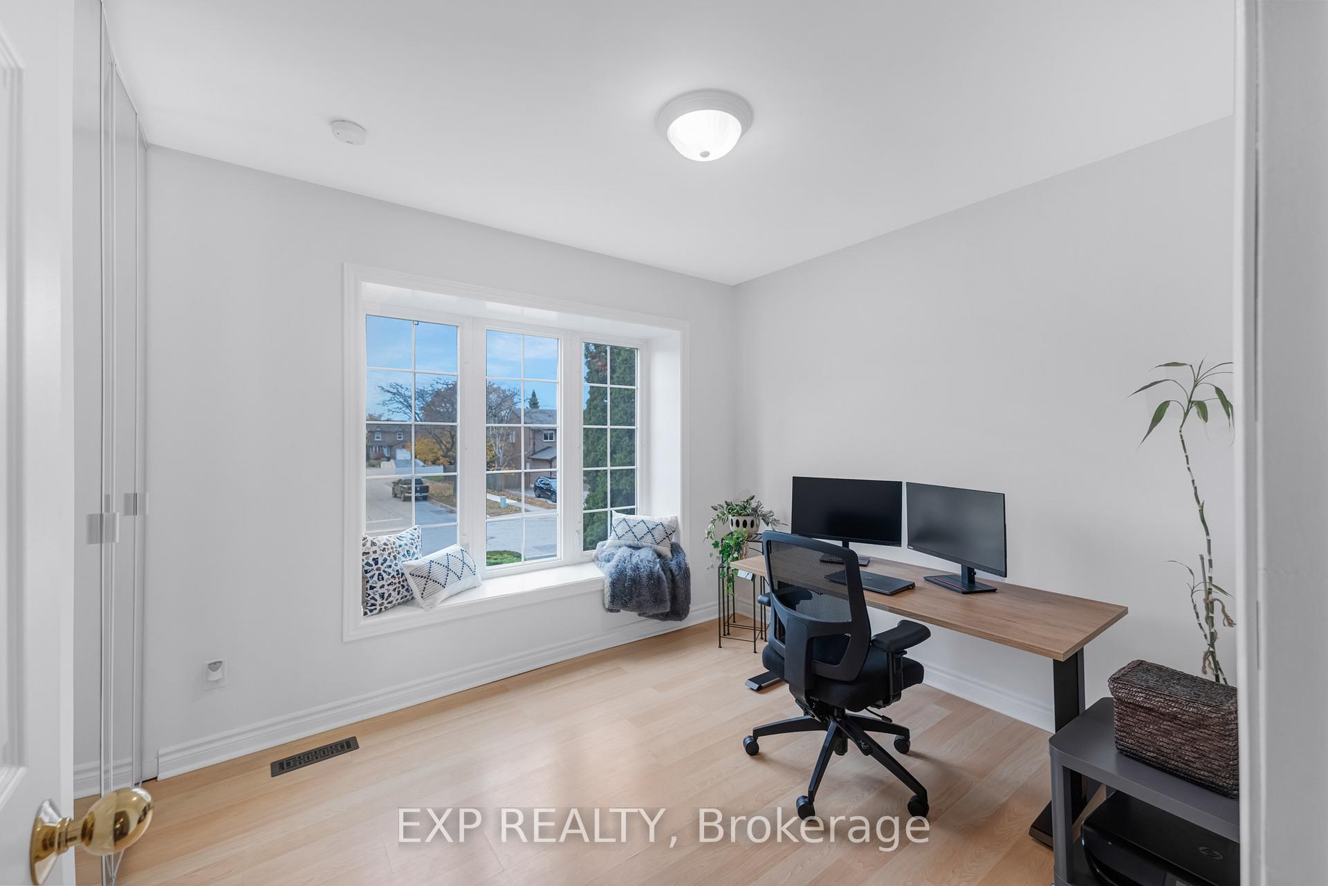 Photo 24 of 750 Cobblers Court, Pickering, Amberlea — HOMEH