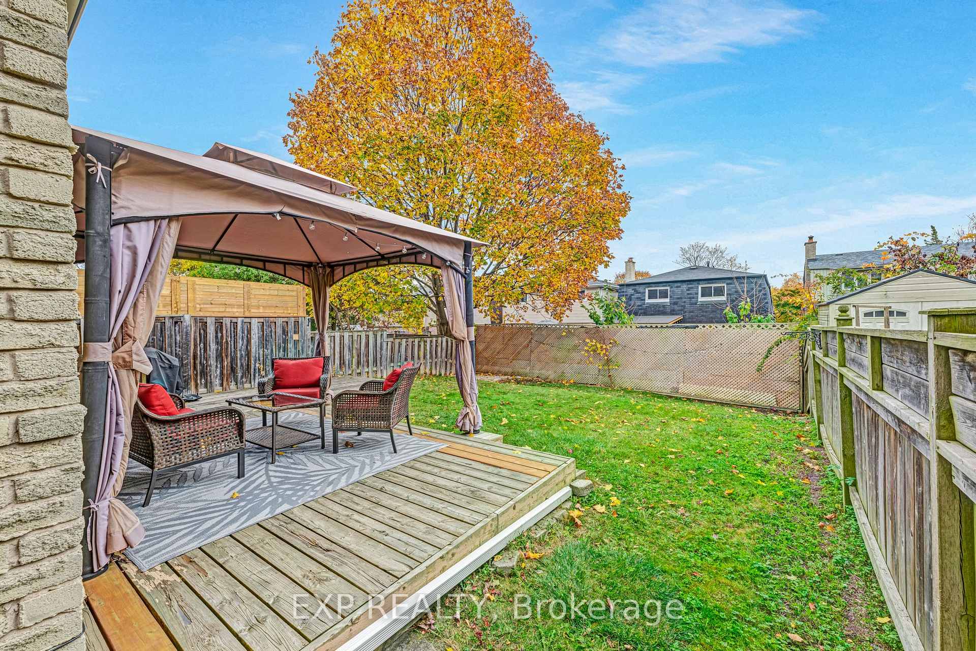 Photo 30 of 750 Cobblers Court, Pickering, Amberlea — HOMEH