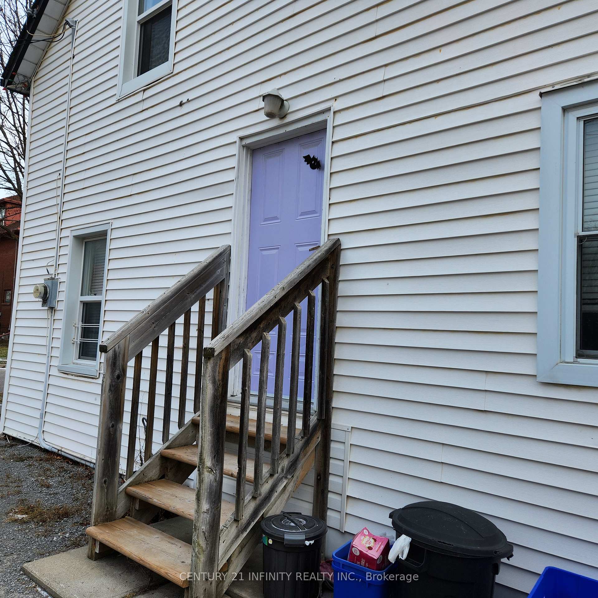 Photo 2 of Unit Upper, 121 Elgin Street E, Oshawa, O'Neill — HOMEH