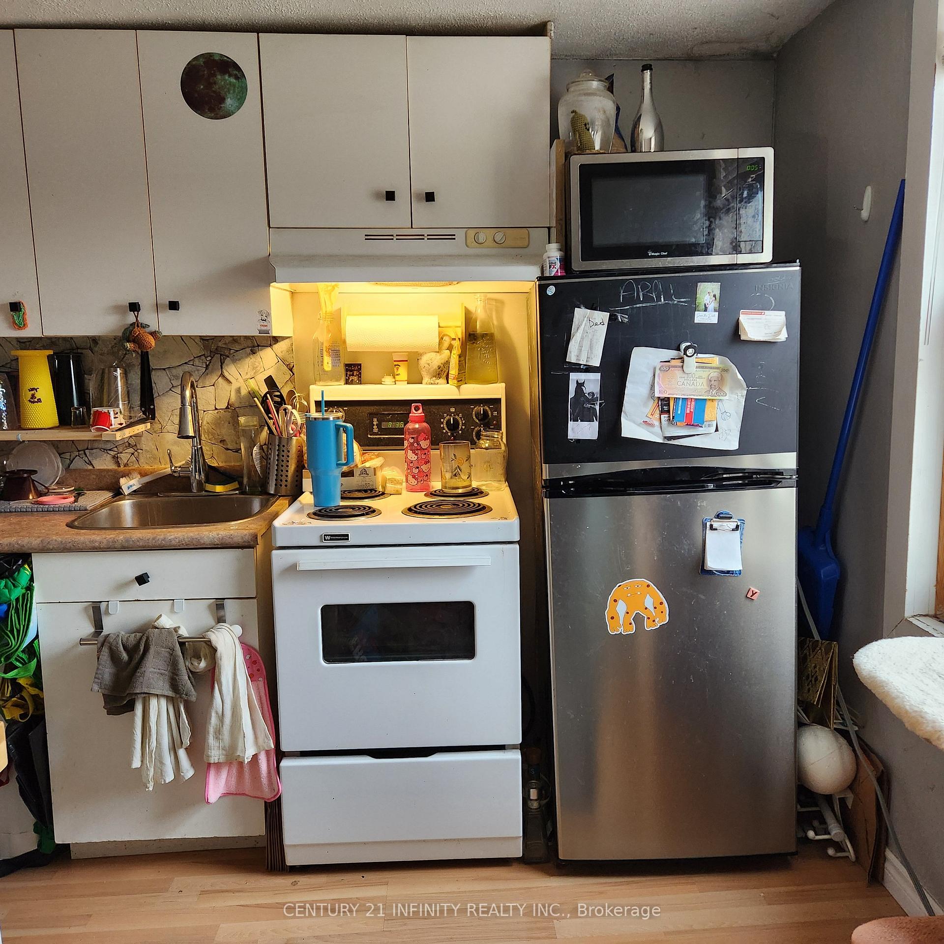 Photo 4 of Unit Upper, 121 Elgin Street E, Oshawa, O'Neill — HOMEH