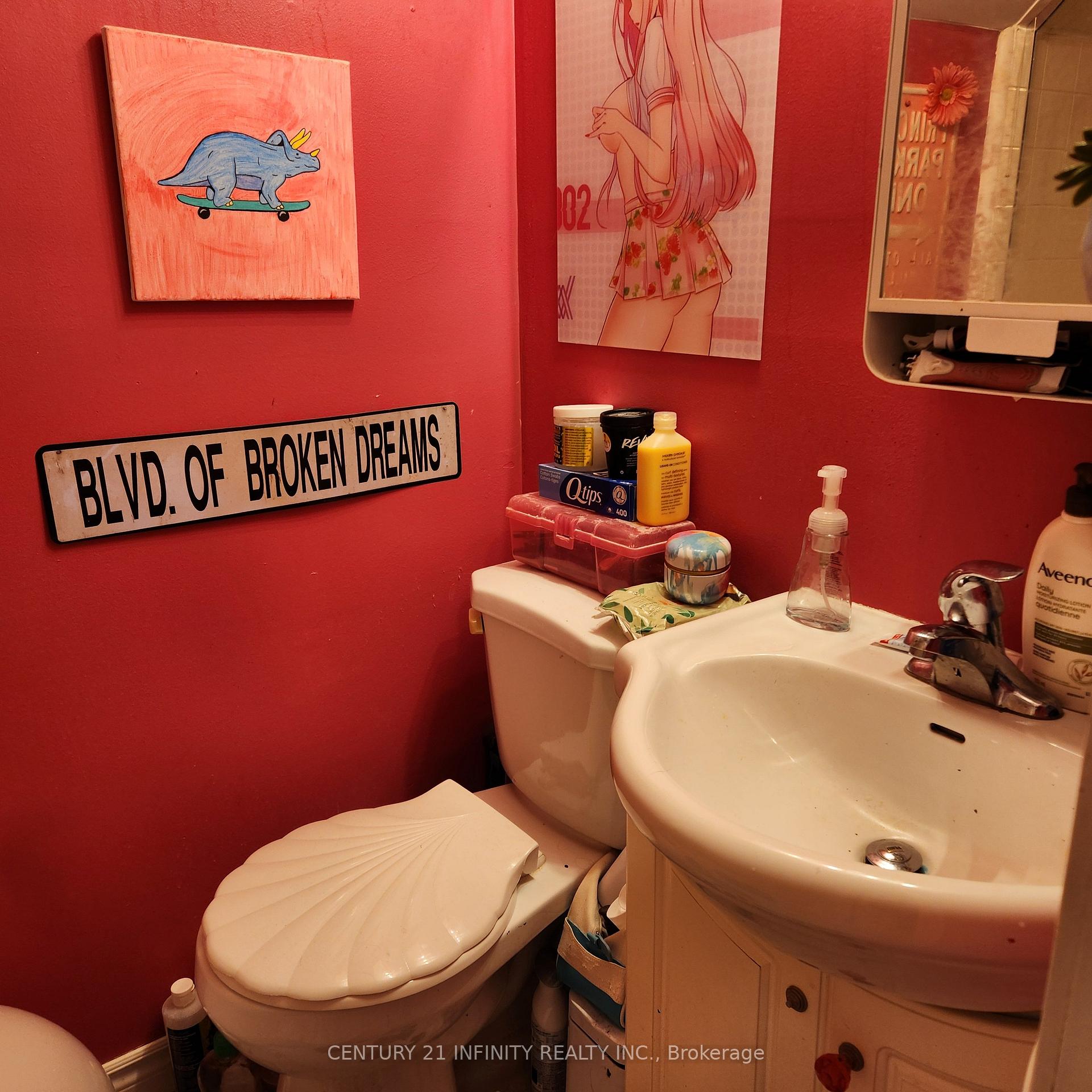 Photo 7 of Unit Upper, 121 Elgin Street E, Oshawa, O'Neill — HOMEH