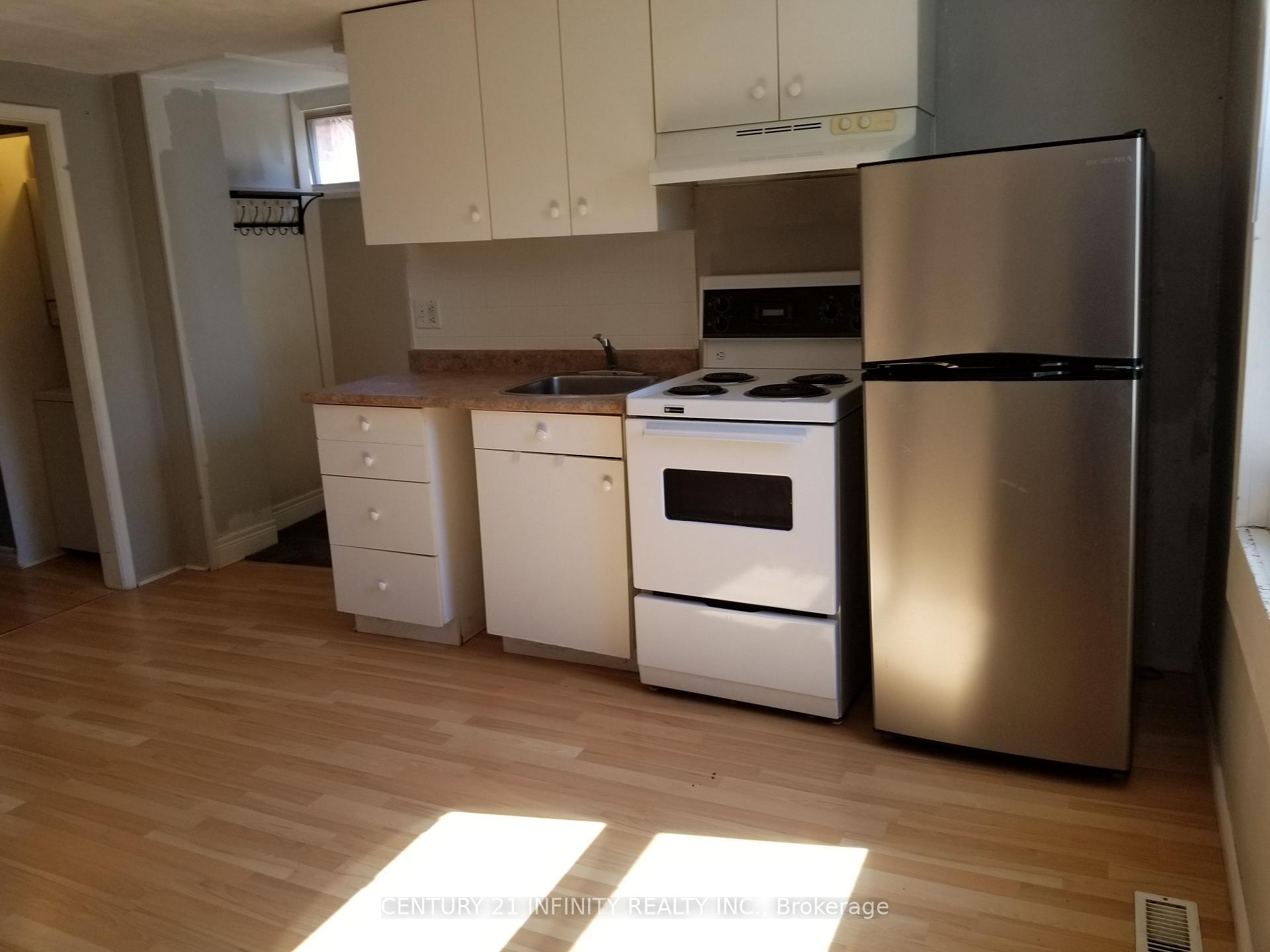 Photo 11 of Unit Upper, 121 Elgin Street E, Oshawa, O'Neill — HOMEH
