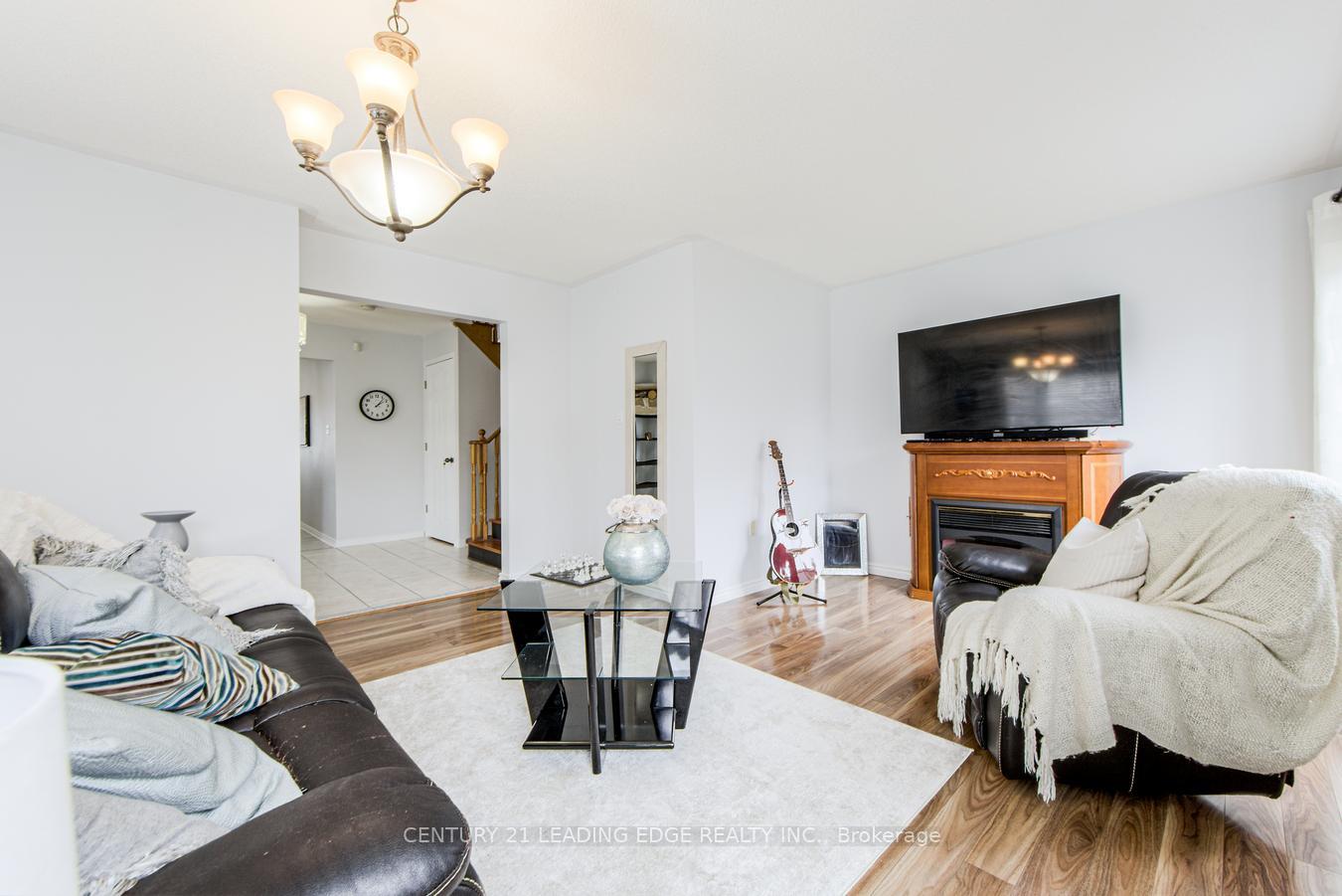 Photo 11 of 2 Odessa Crescent, Whitby, Rolling Acres — HOMEH