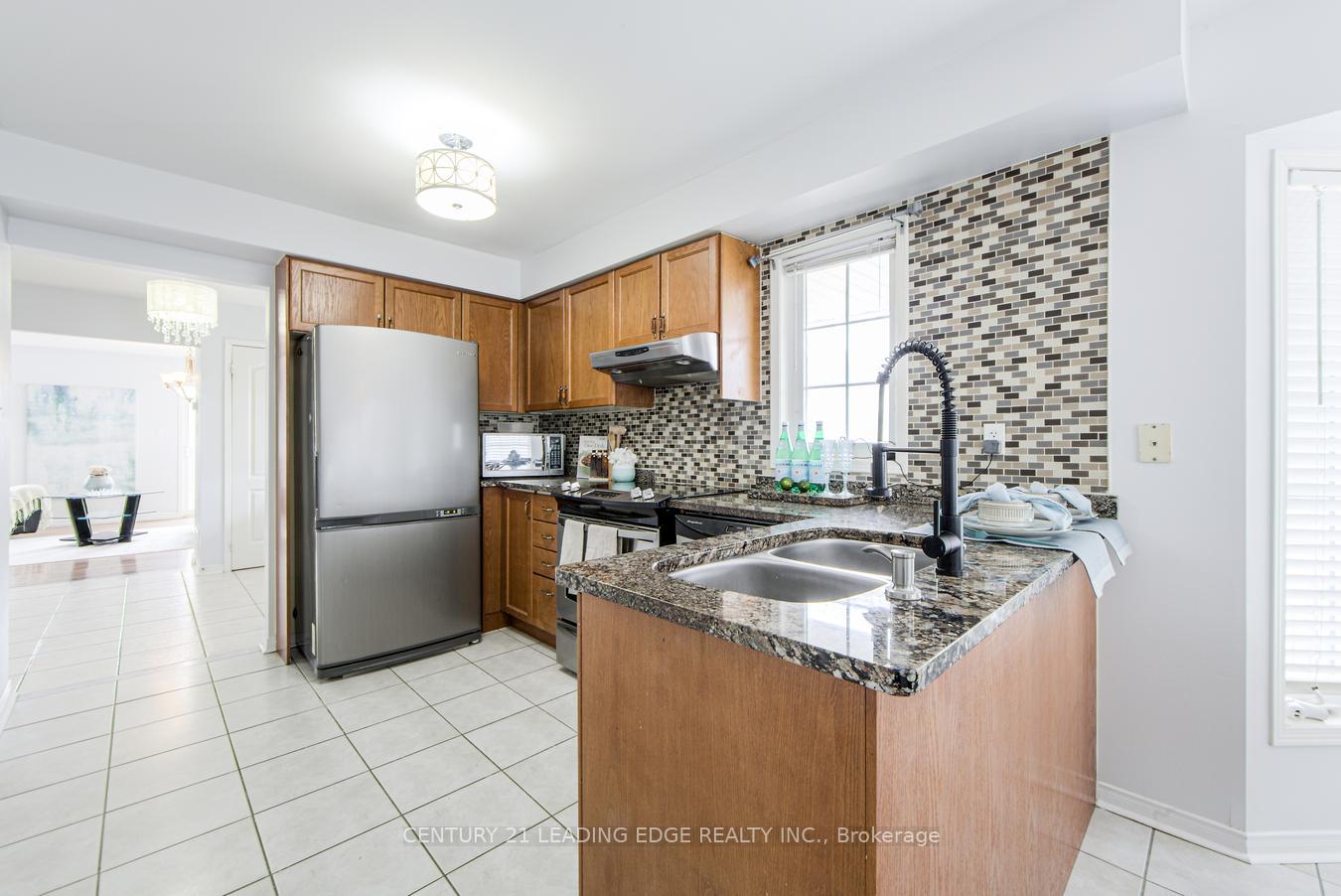 Photo 15 of 2 Odessa Crescent, Whitby, Rolling Acres — HOMEH