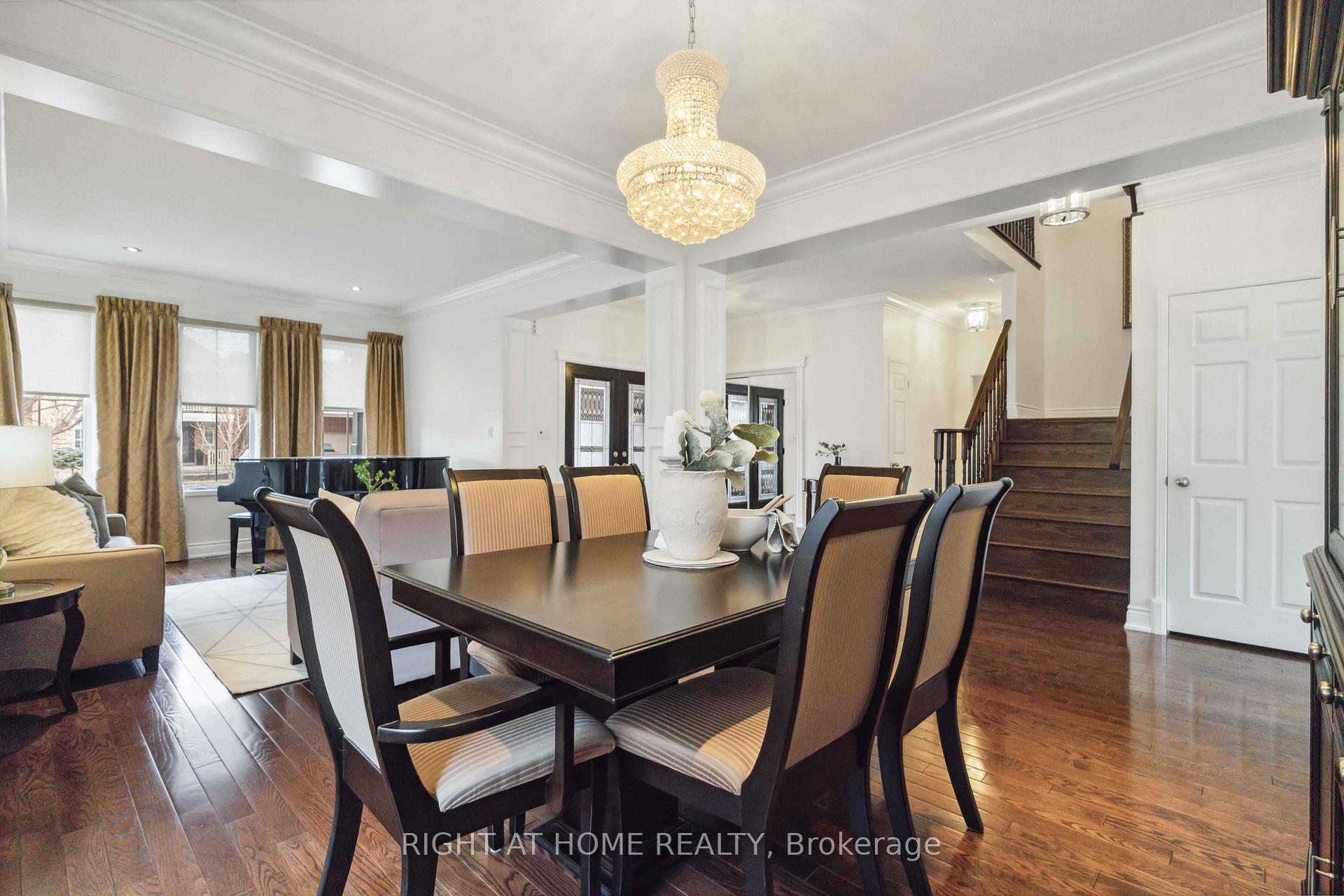 Photo 9 of 56 Northern Dancer Drive, Oshawa, Windfields — HOMEH