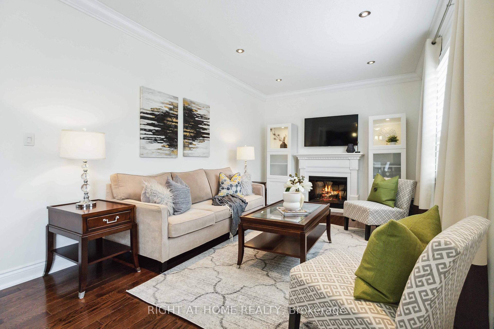 Photo 14 of 56 Northern Dancer Drive, Oshawa, Windfields — HOMEH