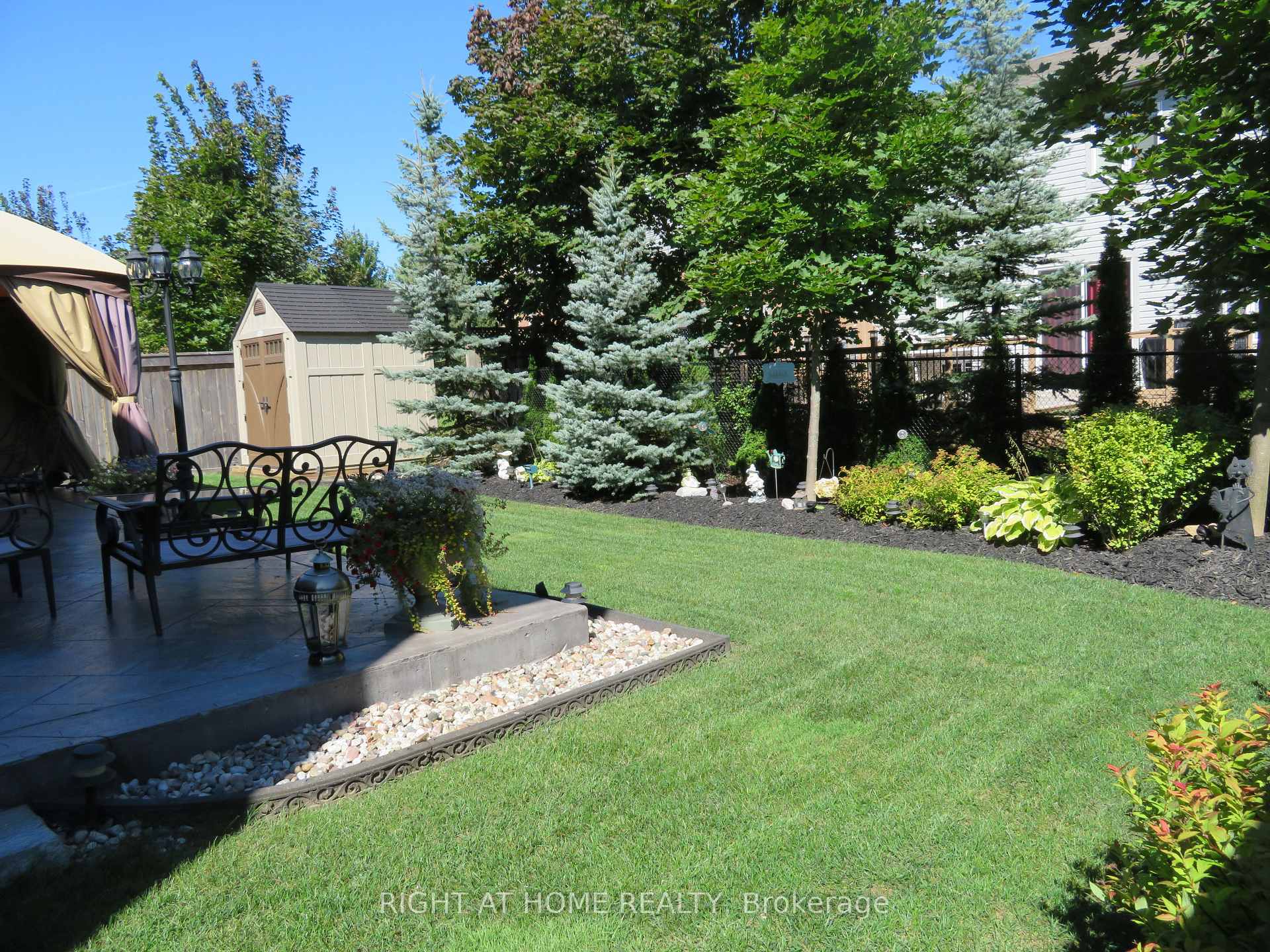 Photo 44 of 56 Northern Dancer Drive, Oshawa, Windfields — HOMEH