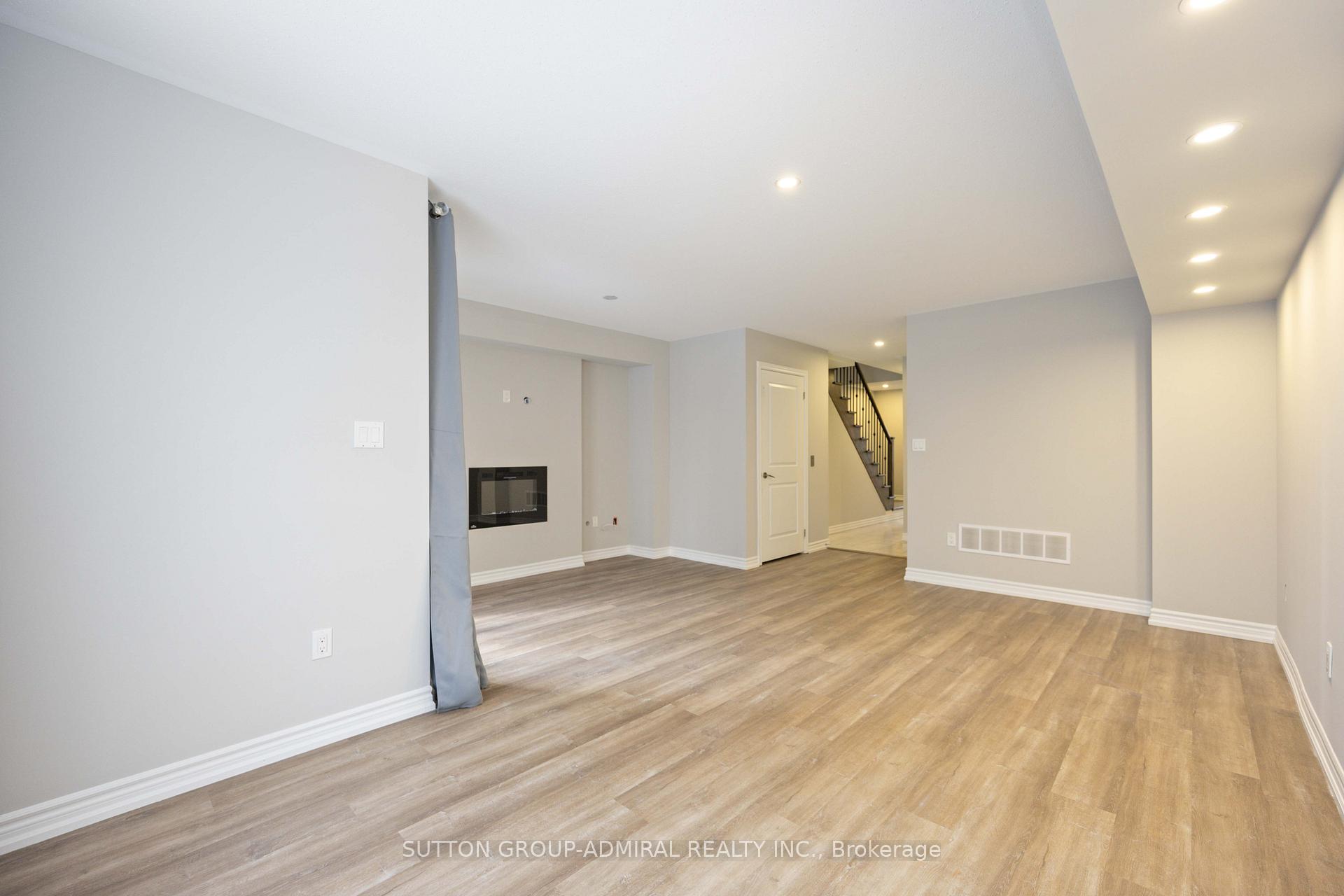 Photo 6 of 207 Lebovic Campus Drive, Vaughan, Patterson — HOMEH
