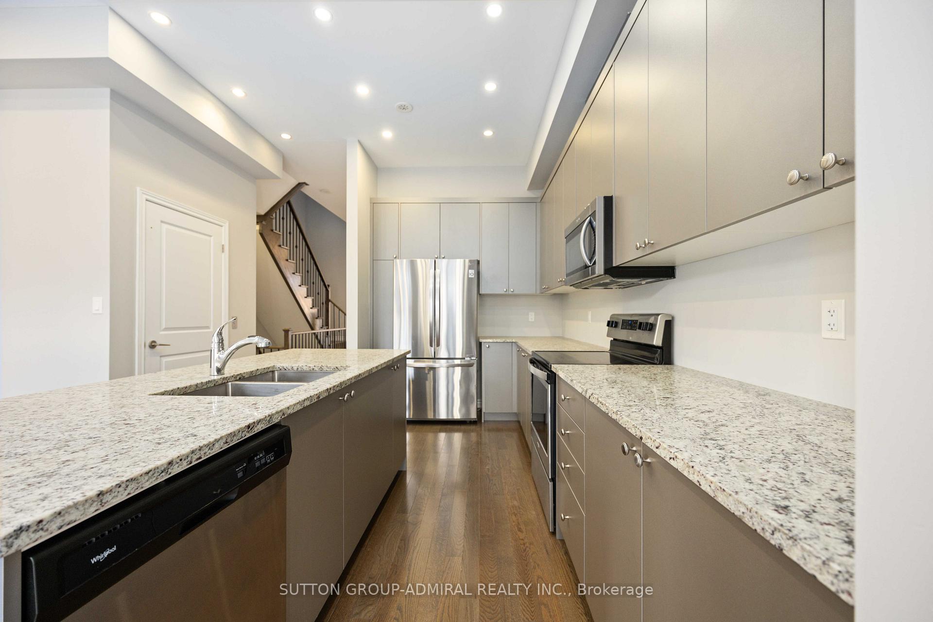 Photo 10 of 207 Lebovic Campus Drive, Vaughan, Patterson — HOMEH