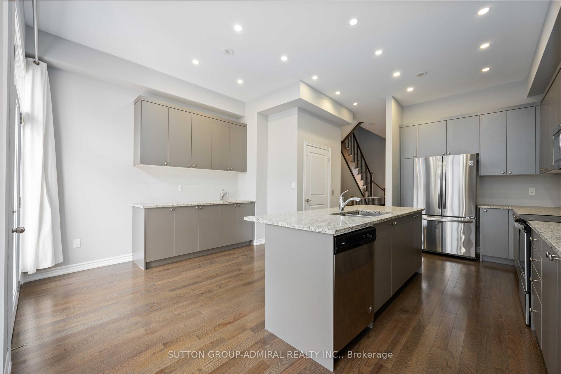 Photo 12 of 207 Lebovic Campus Drive, Vaughan, Patterson — HOMEH