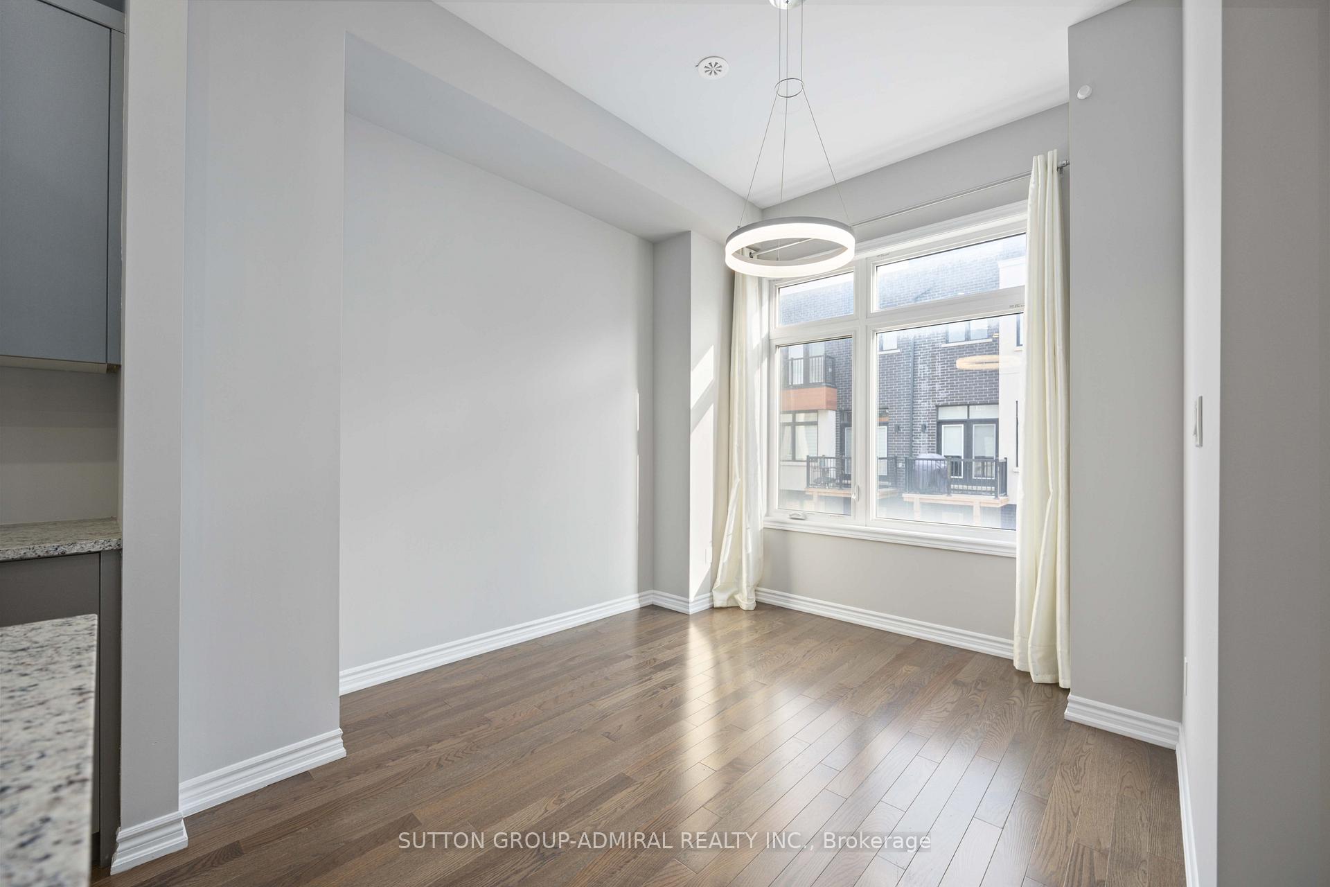 Photo 13 of 207 Lebovic Campus Drive, Vaughan, Patterson — HOMEH