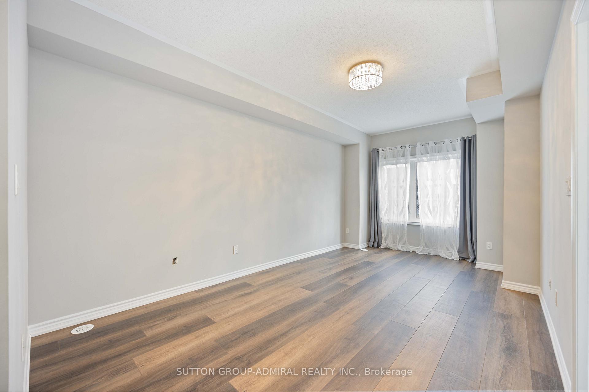 Photo 21 of 207 Lebovic Campus Drive, Vaughan, Patterson — HOMEH