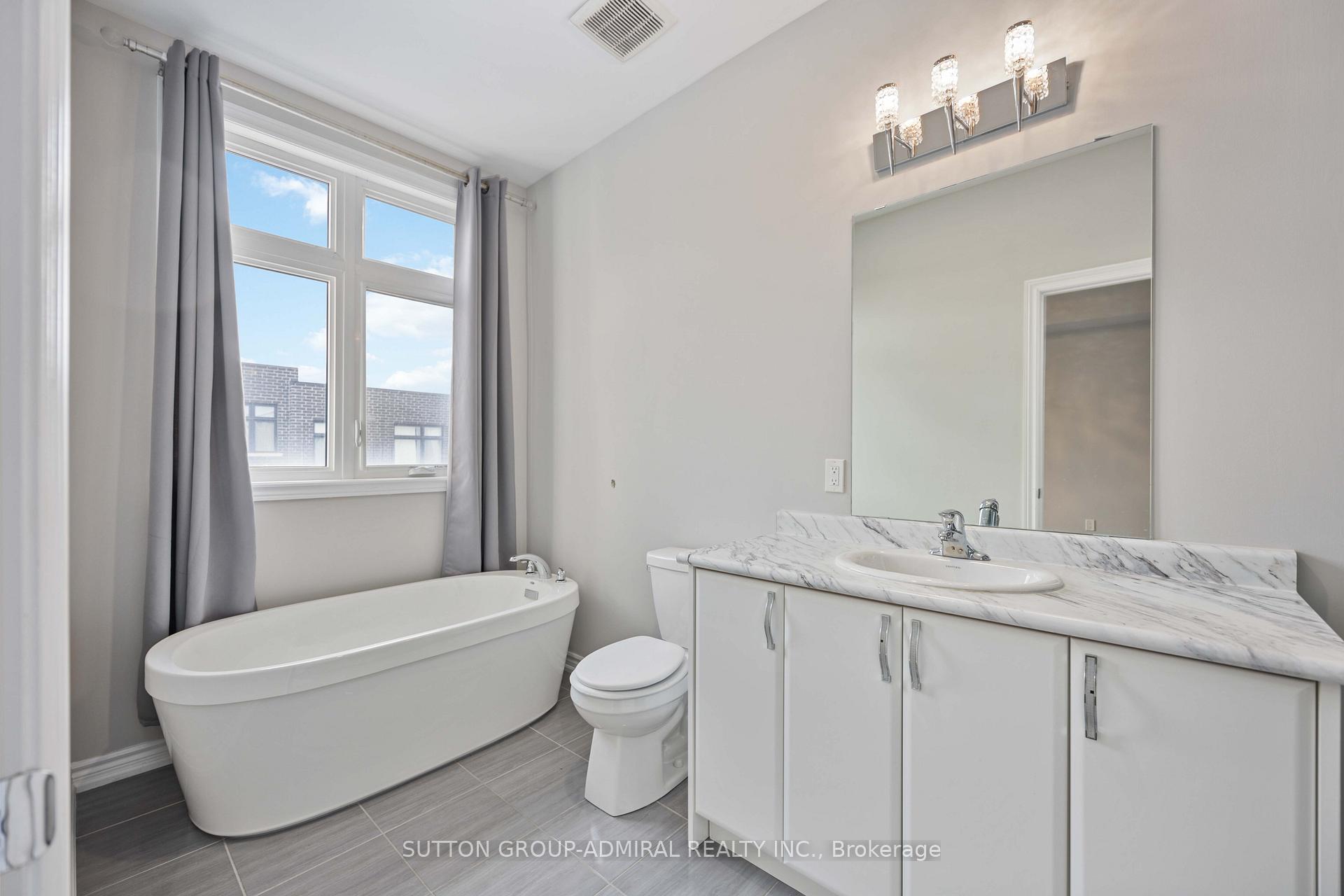 Photo 23 of 207 Lebovic Campus Drive, Vaughan, Patterson — HOMEH