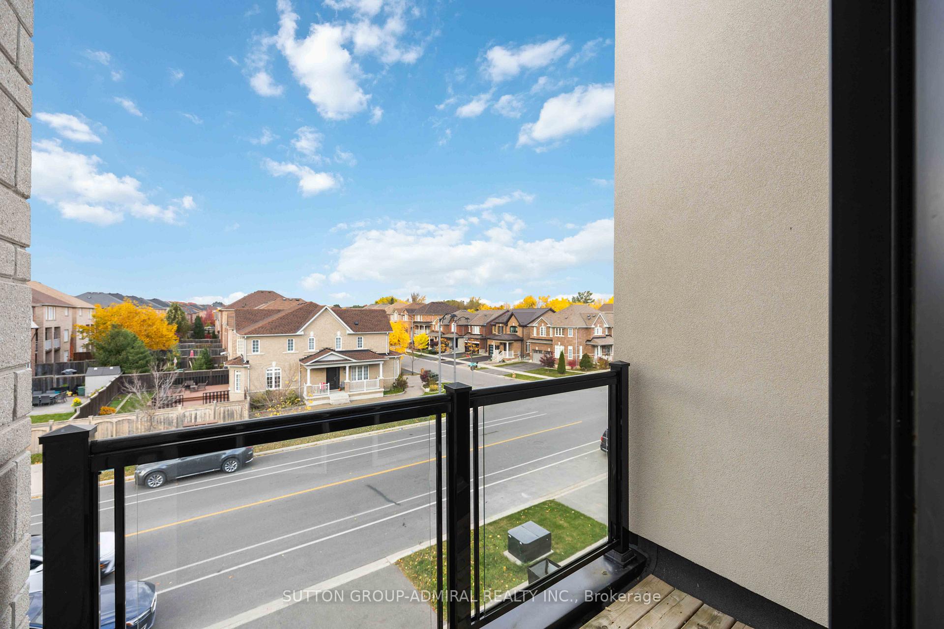 Photo 29 of 207 Lebovic Campus Drive, Vaughan, Patterson — HOMEH