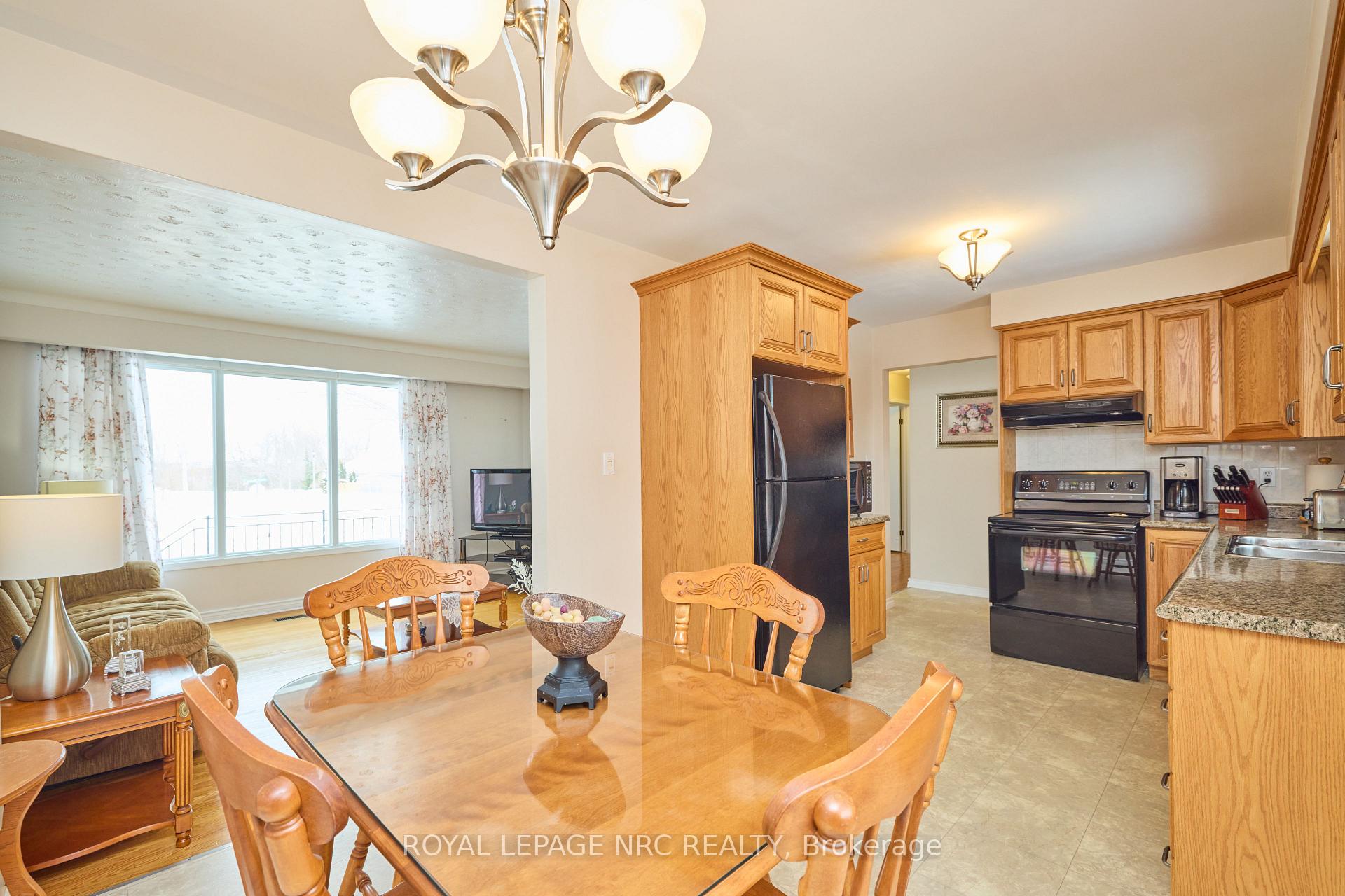 Photo 11 of 72 Endicott Terrace, Welland, Prince Charles — HOMEH