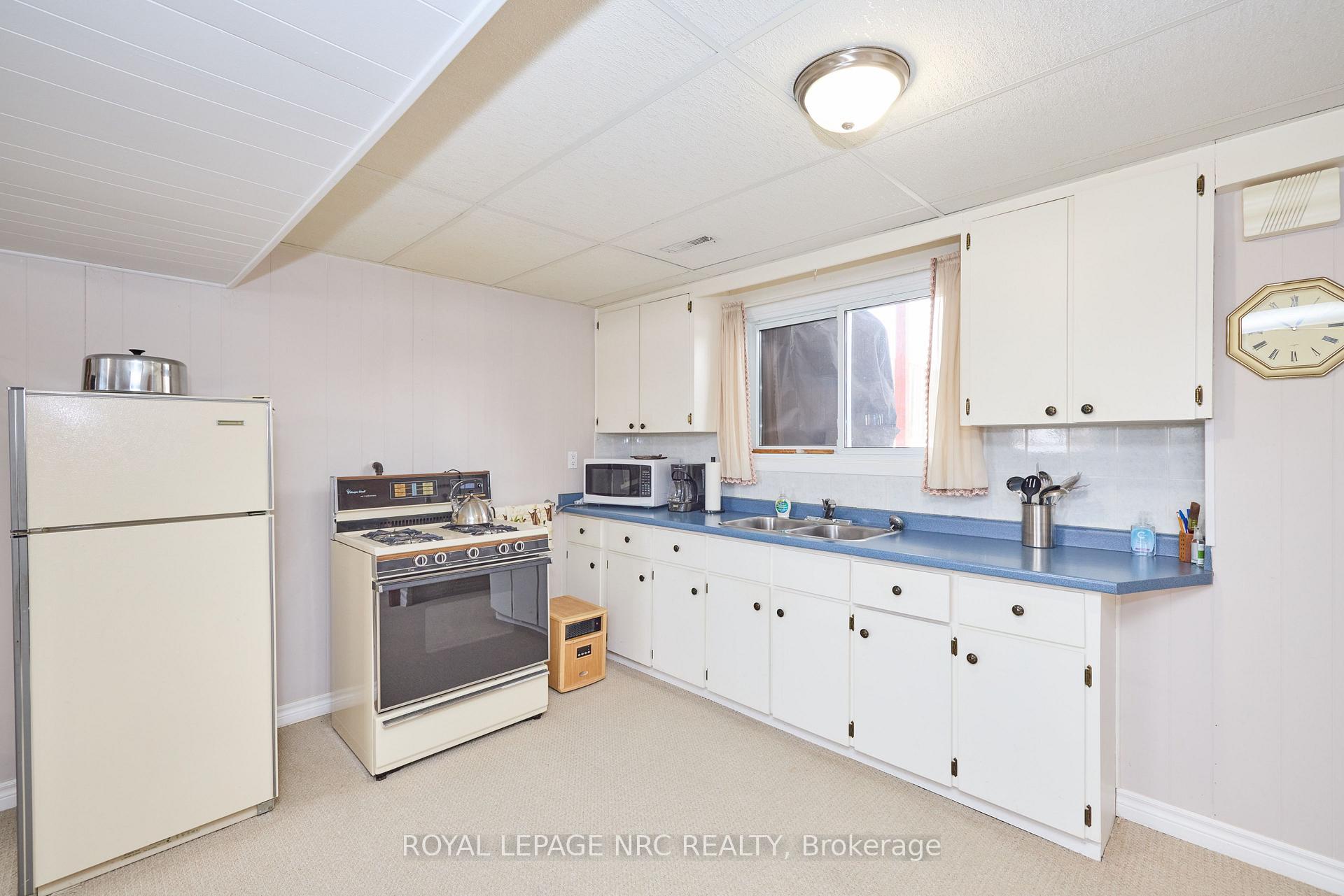 Photo 29 of 72 Endicott Terrace, Welland, Prince Charles — HOMEH