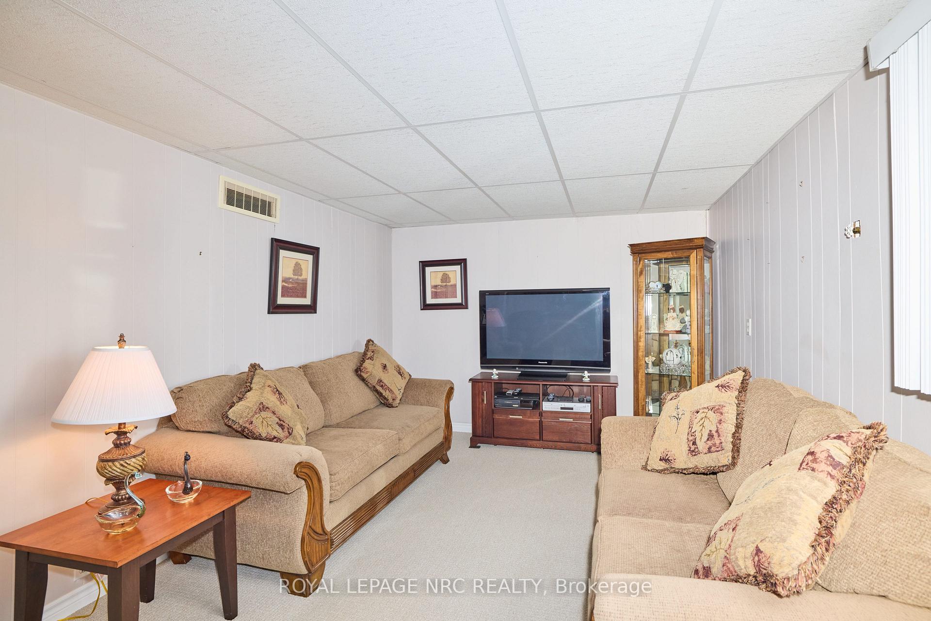 Photo 33 of 72 Endicott Terrace, Welland, Prince Charles — HOMEH