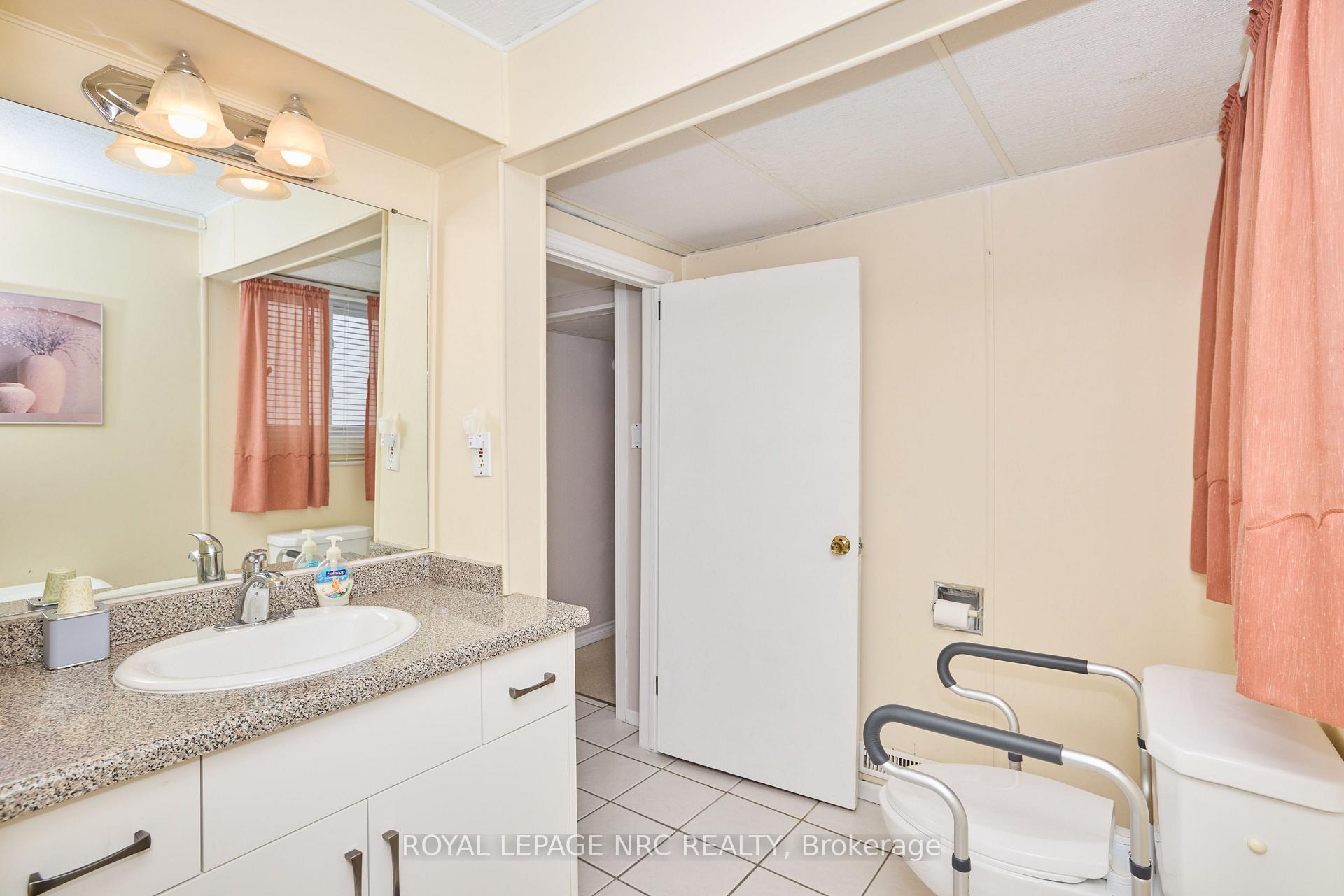 Photo 37 of 72 Endicott Terrace, Welland, Prince Charles — HOMEH