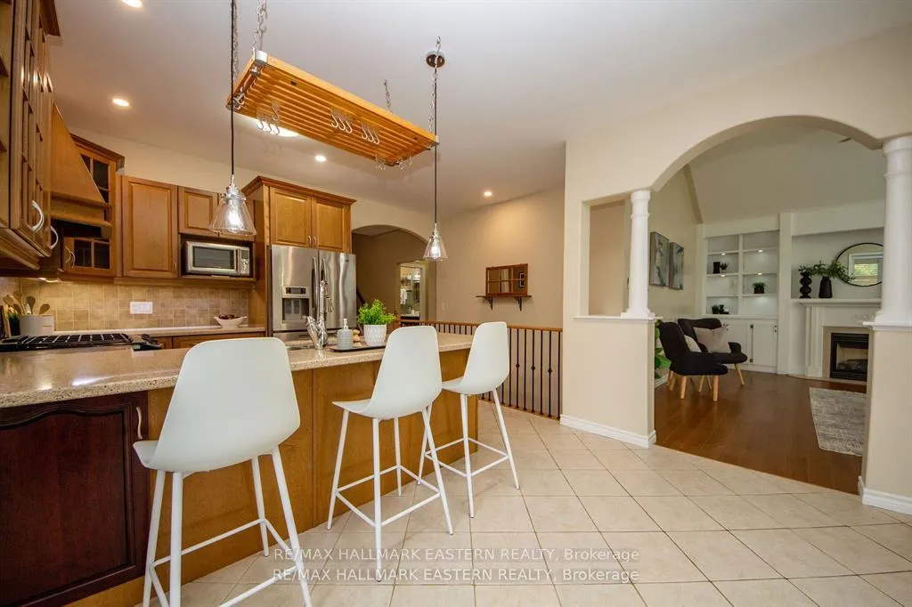 Photo 8 of 1568 Ireland Drive, Peterborough, Monaghan Ward 2 — HOMEH