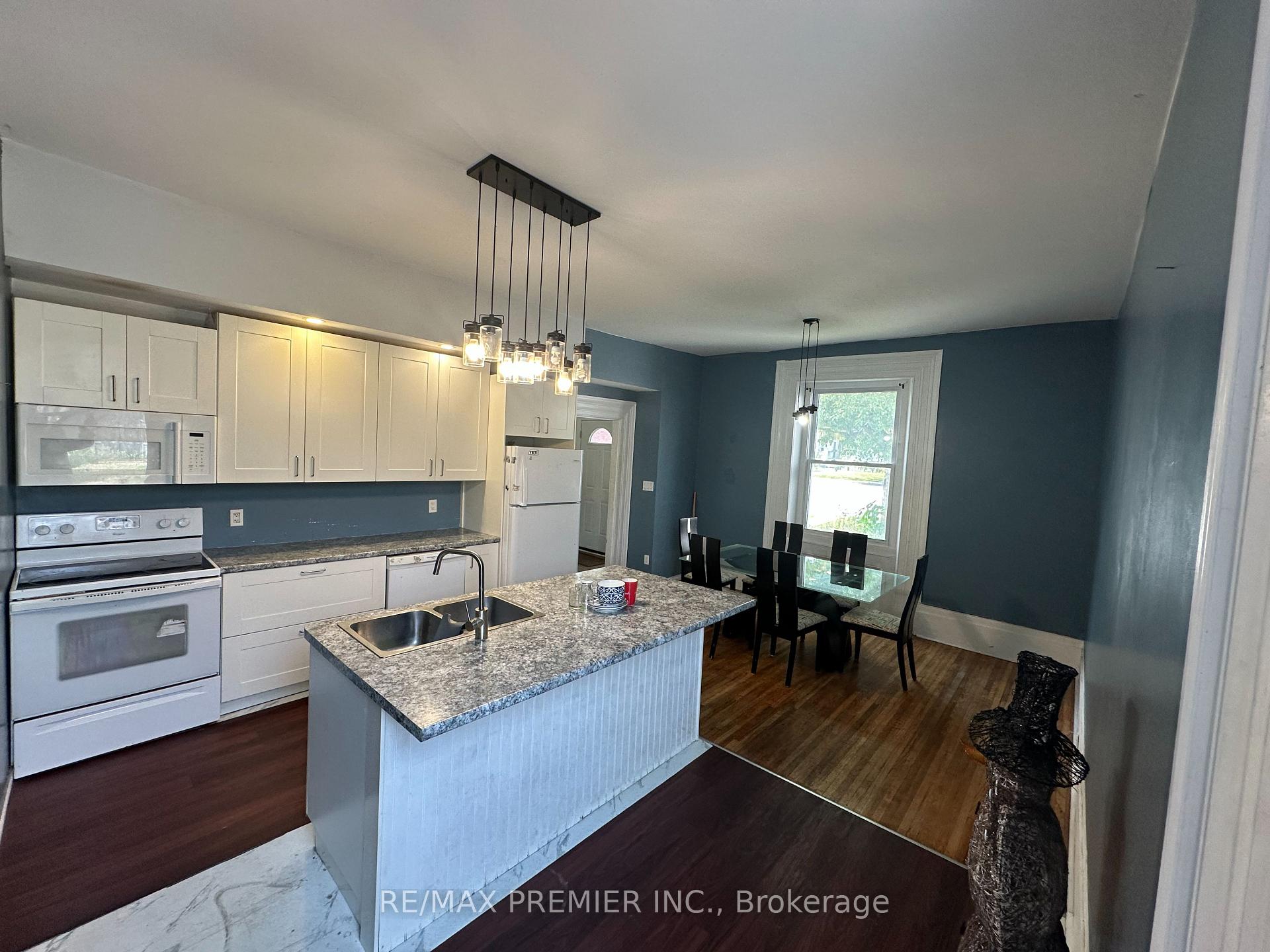 Photo 3 of 137 Main Street, Brighton — HOMEH