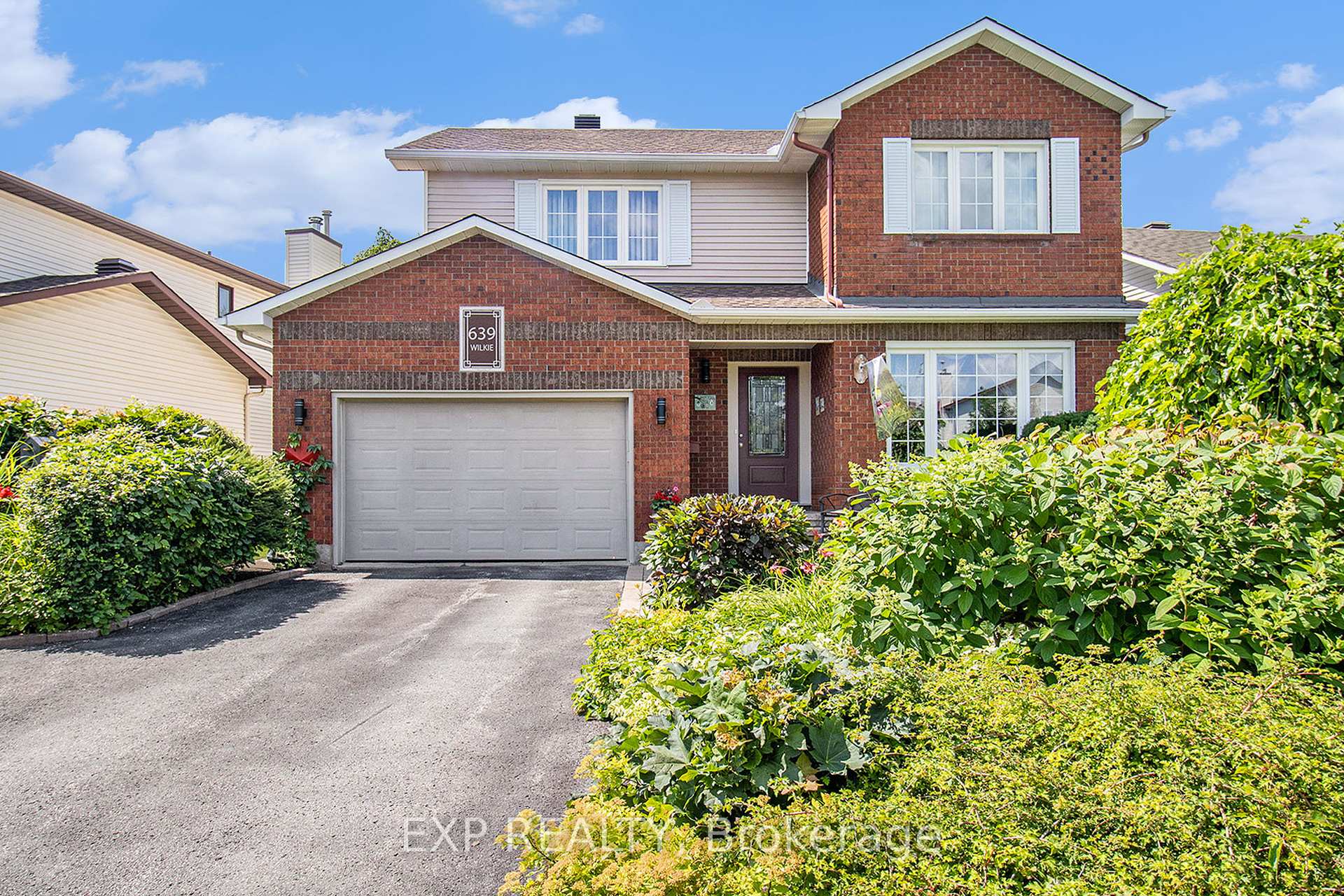 Photo 2 of 639 Wilkie Drive, Ottawa, Fallingbrook/Pineridge — HOMEH