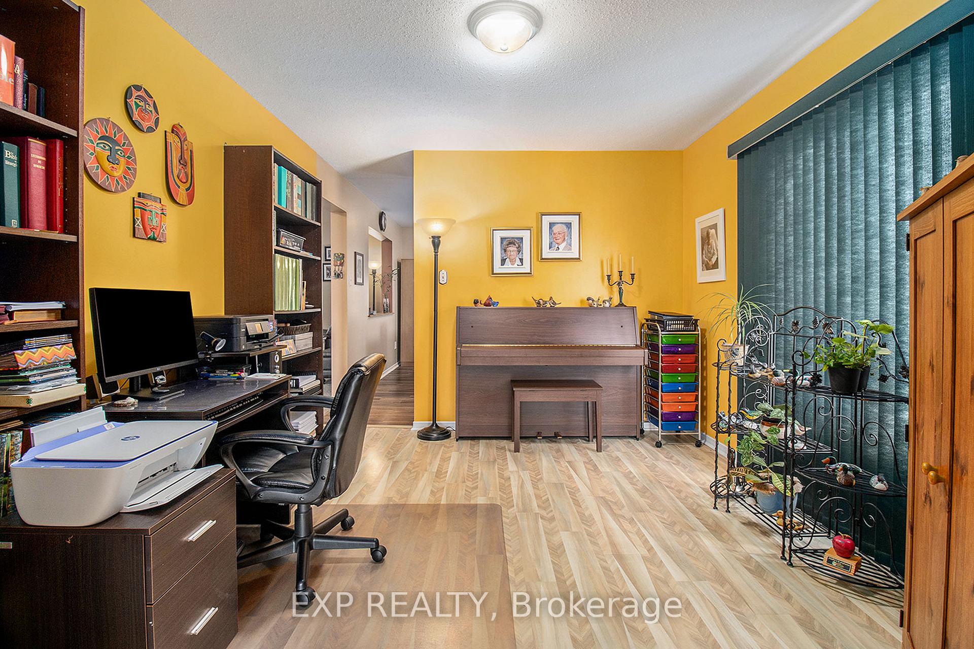 Photo 15 of 639 Wilkie Drive, Ottawa, Fallingbrook/Pineridge — HOMEH
