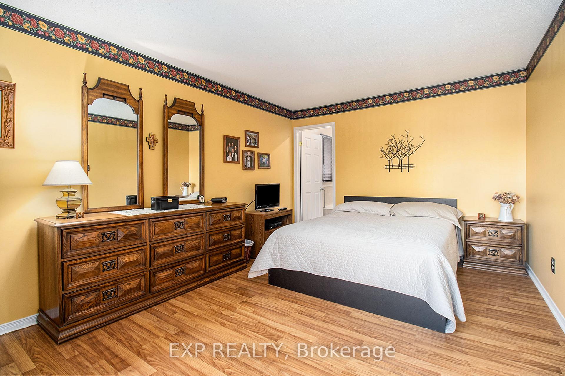 Photo 18 of 639 Wilkie Drive, Ottawa, Fallingbrook/Pineridge — HOMEH