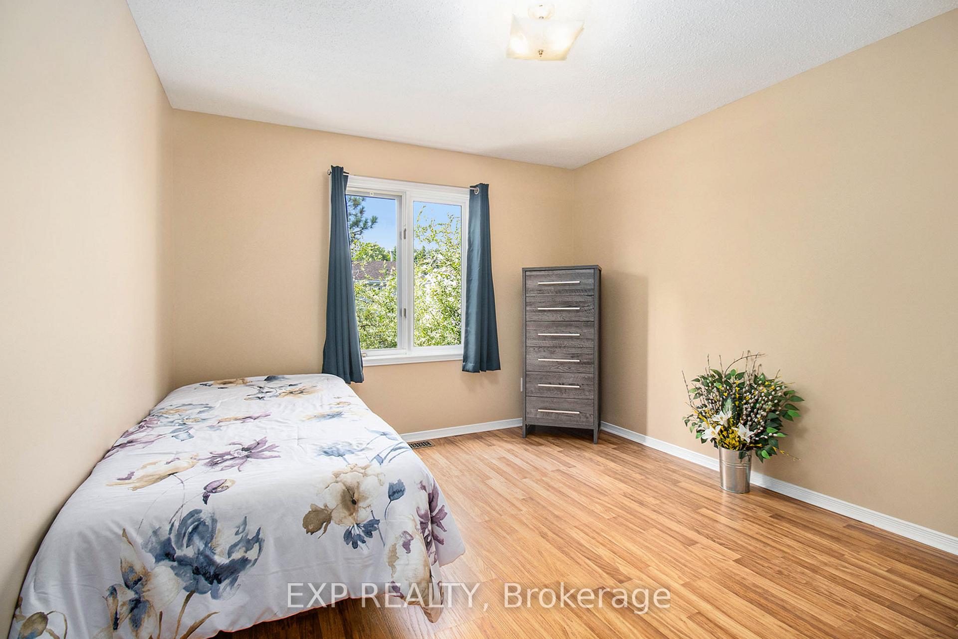 Photo 22 of 639 Wilkie Drive, Ottawa, Fallingbrook/Pineridge — HOMEH