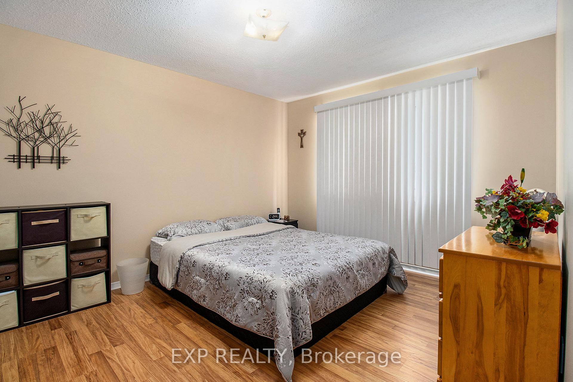 Photo 23 of 639 Wilkie Drive, Ottawa, Fallingbrook/Pineridge — HOMEH