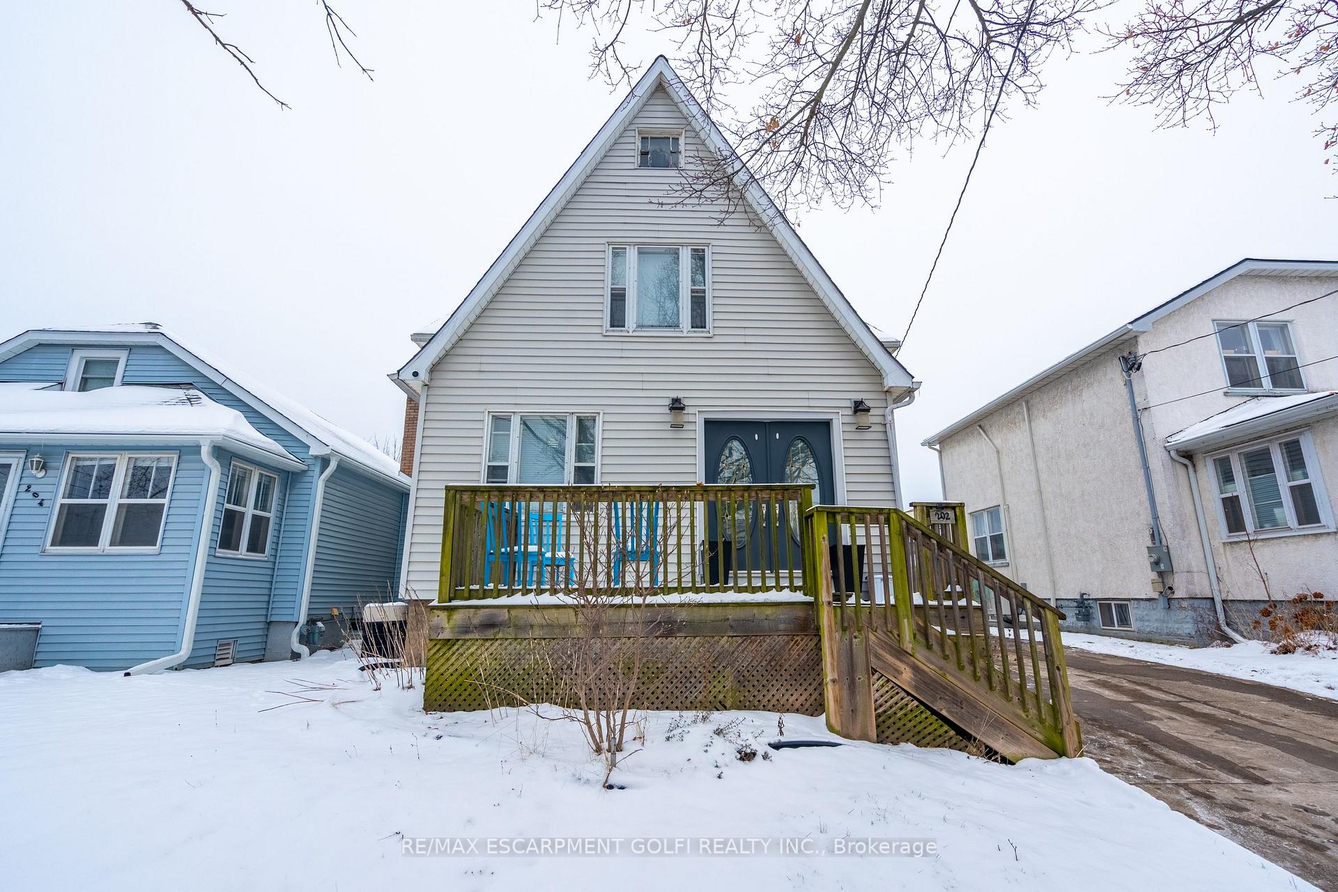Photo 2 of 202 Ross Street, Welland, Welland Downtown — HOMEH