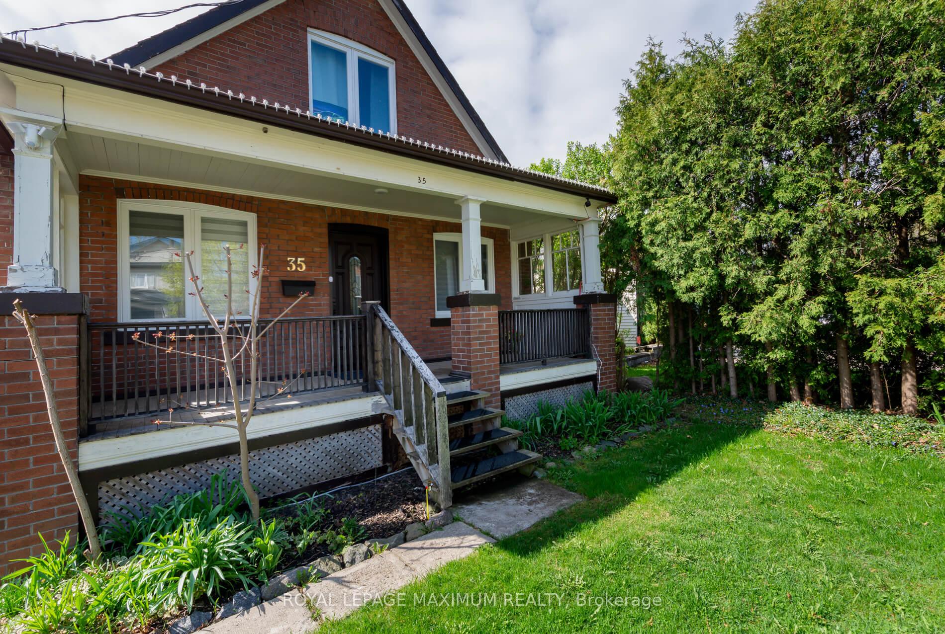 Photo 3 of 35 Ellerby Square N, Vaughan, West Woodbridge — HOMEH