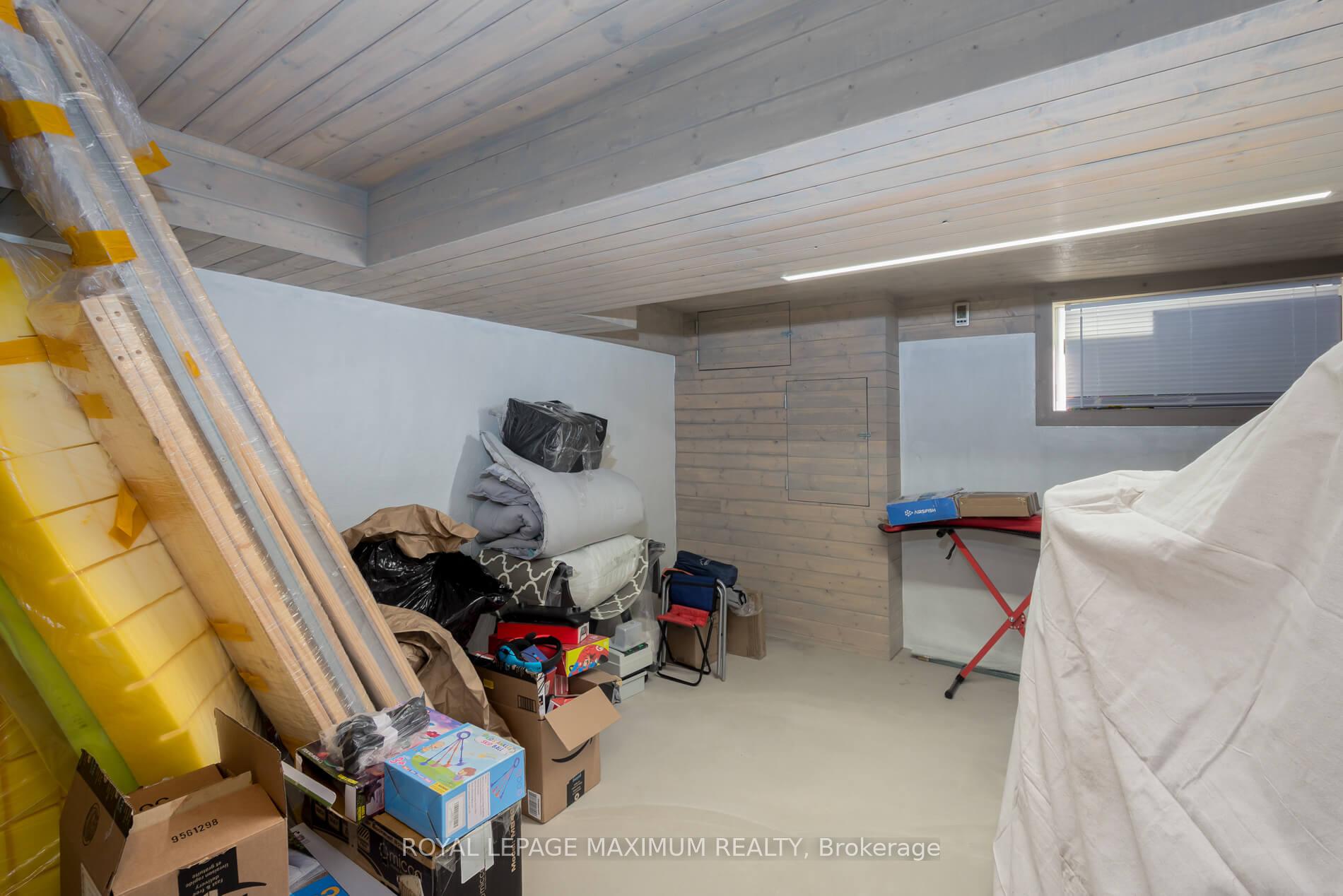 Photo 20 of 35 Ellerby Square N, Vaughan, West Woodbridge — HOMEH