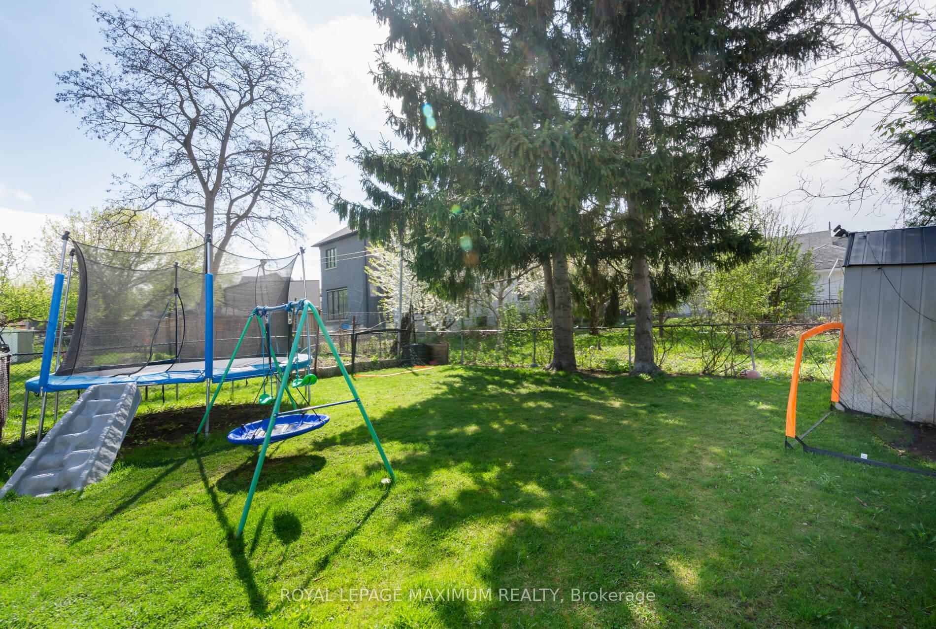 Photo 23 of 35 Ellerby Square N, Vaughan, West Woodbridge — HOMEH