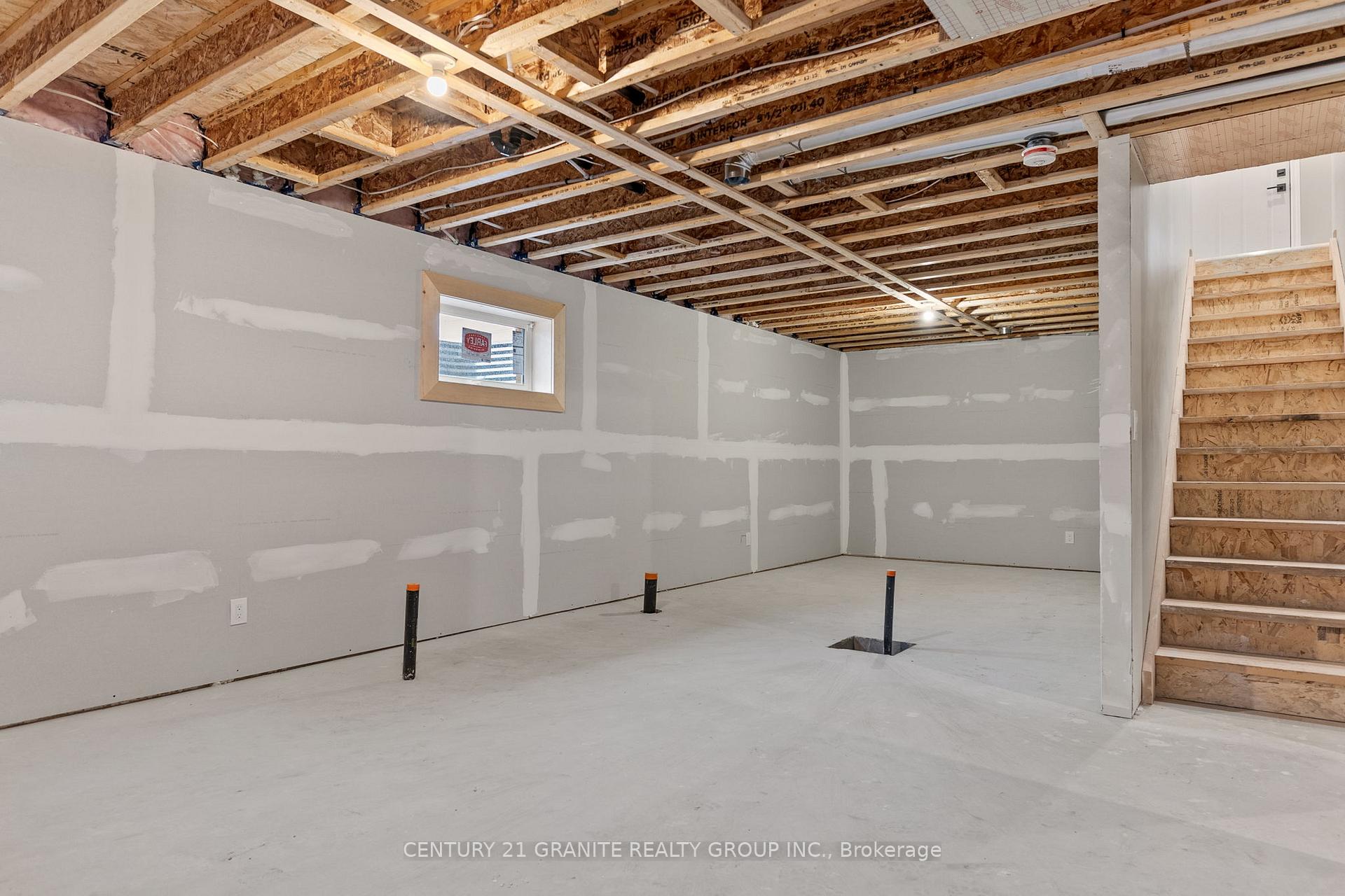 Photo 17 of 11 Williams Drive, Bancroft, Bancroft Ward — HOMEH