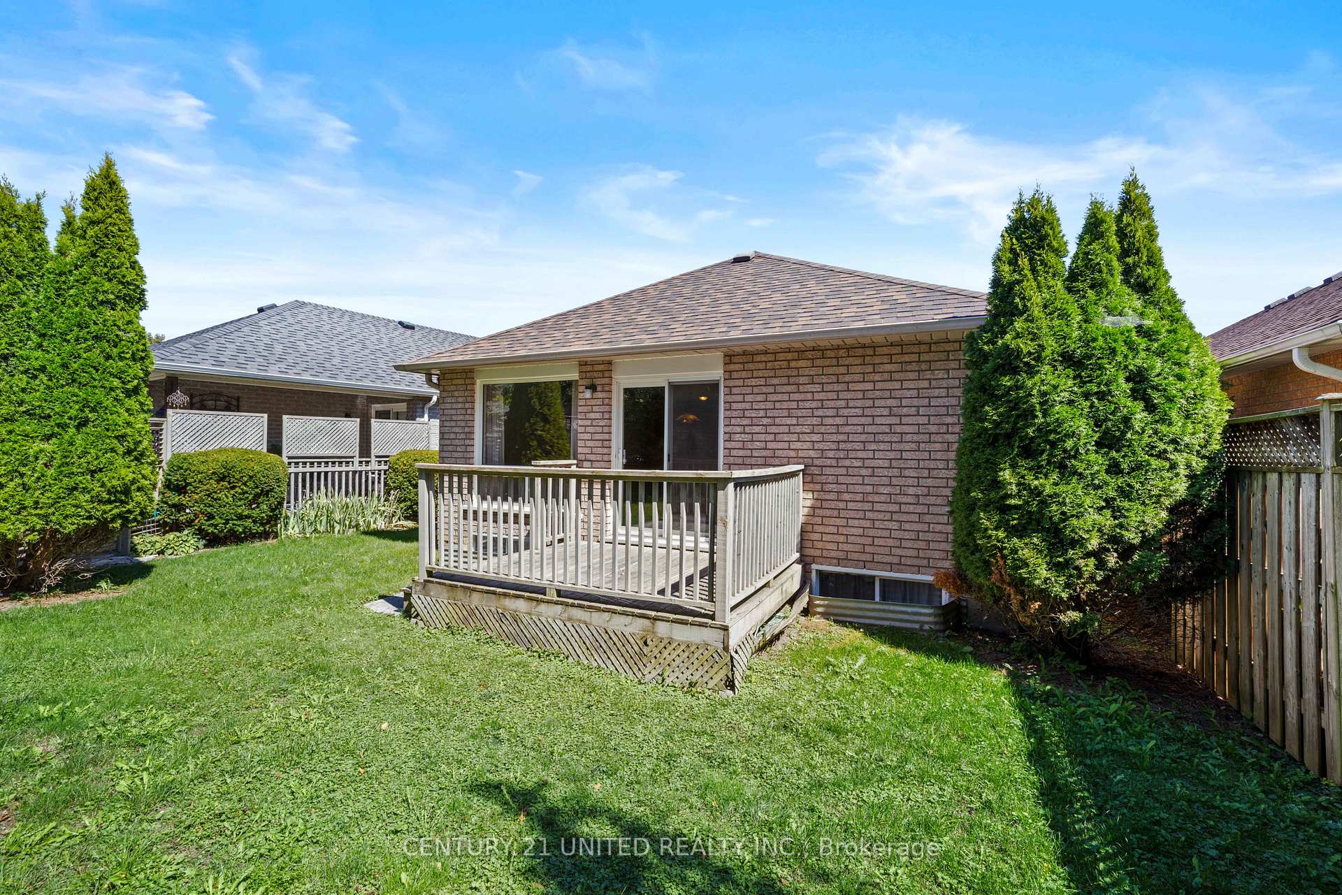 Photo 6 of 931 Ralphson Crescent, Peterborough, Otonabee Ward 1 — HOMEH