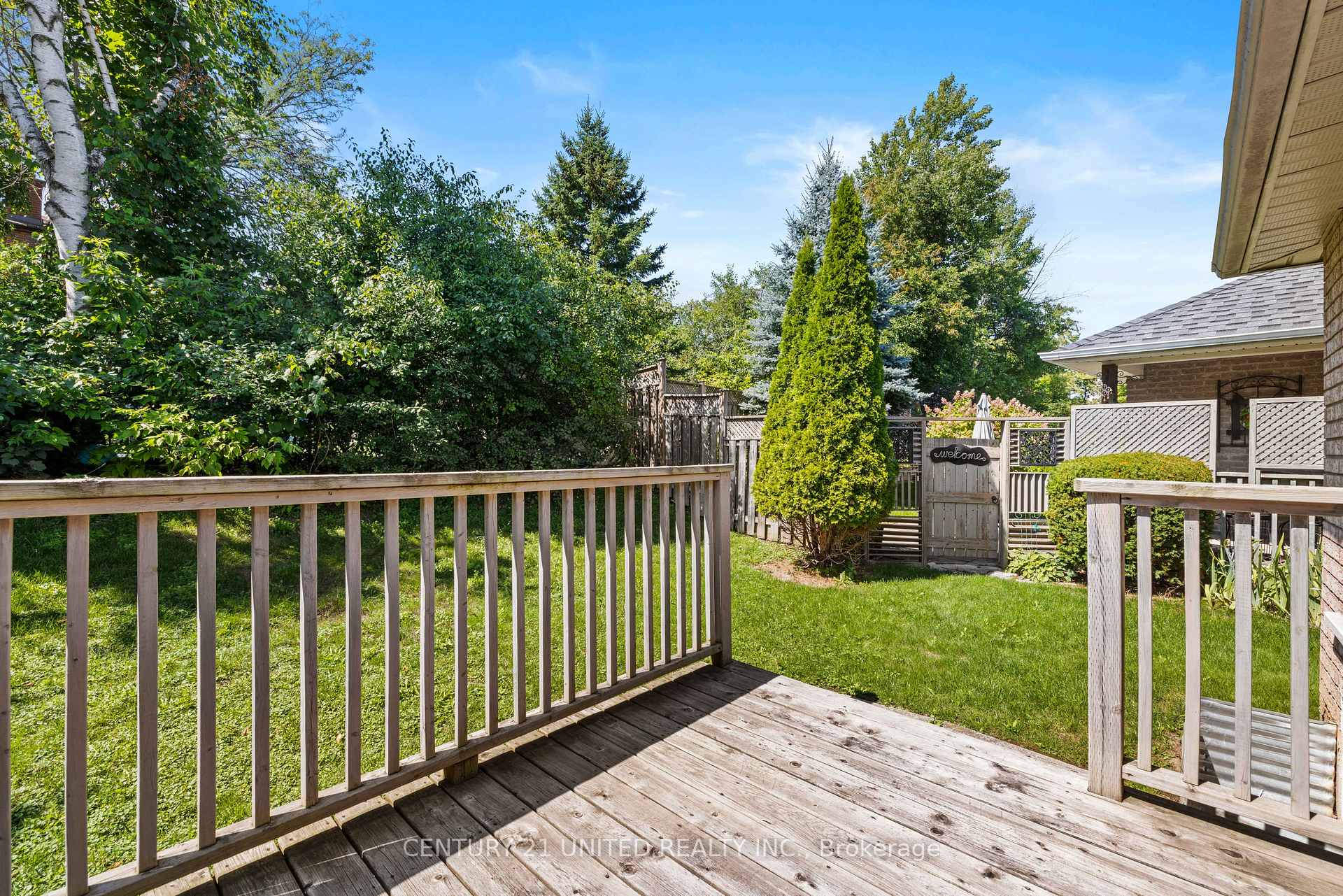 Photo 9 of 931 Ralphson Crescent, Peterborough, Otonabee Ward 1 — HOMEH