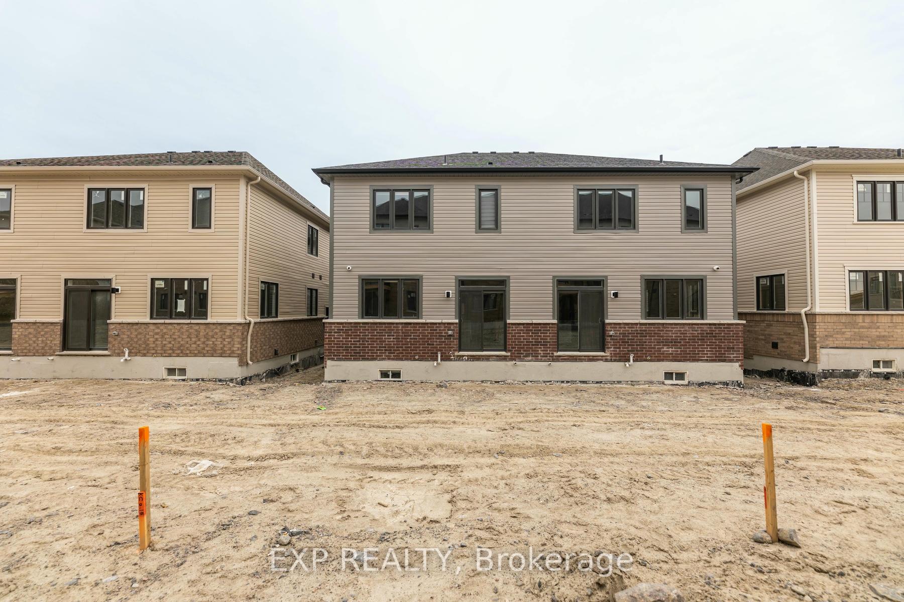 Photo 6 of 2002 Horace Duncan Crescent, Oshawa, Kedron — HOMEH