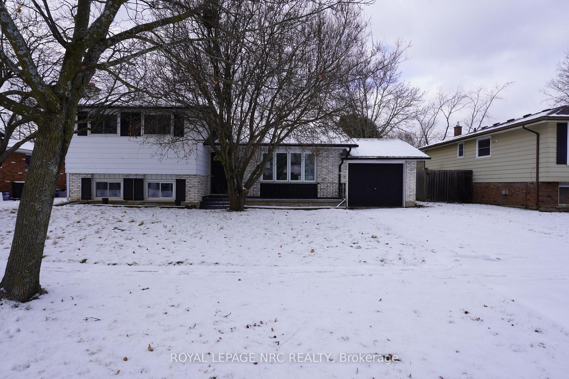Front of 21 Idylwood Road