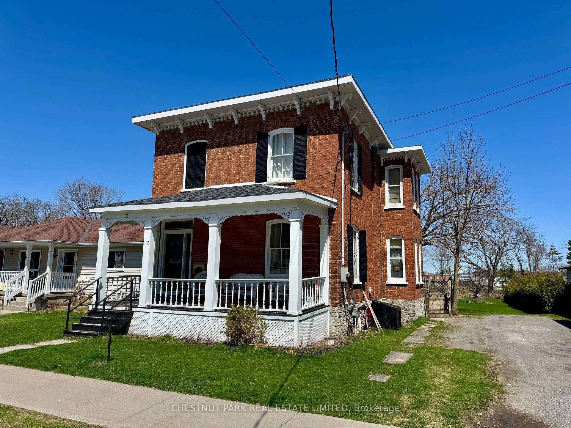 Front of 12 Maple Avenue