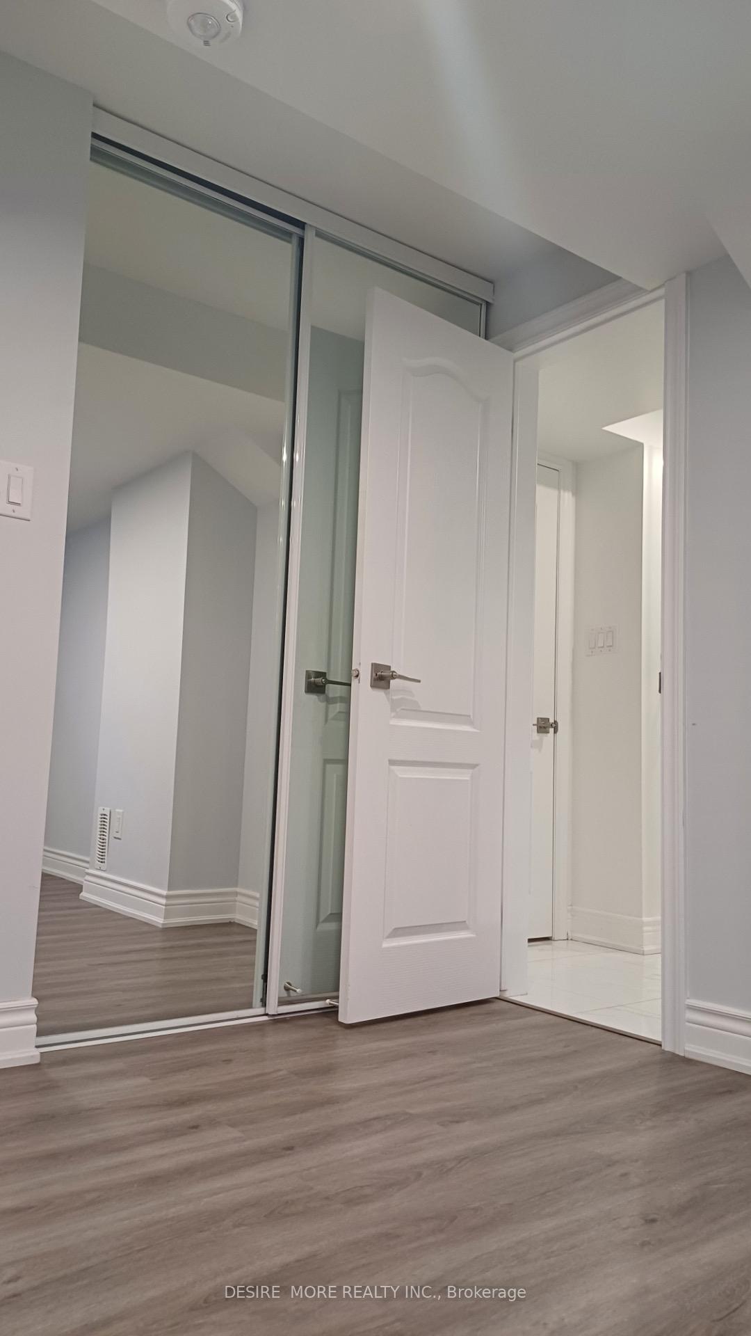 Photo 16 of 56 Tandian Court E, Vaughan, West Woodbridge — HOMEH