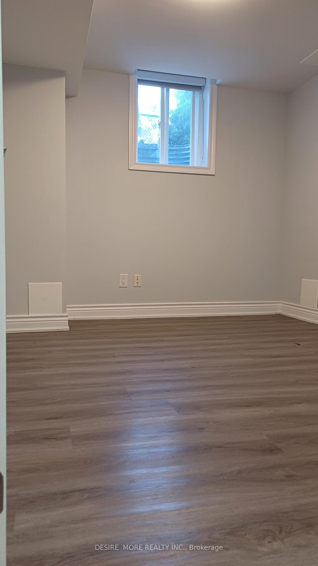 Photo 18 of 56 Tandian Court E, Vaughan, West Woodbridge — HOMEH